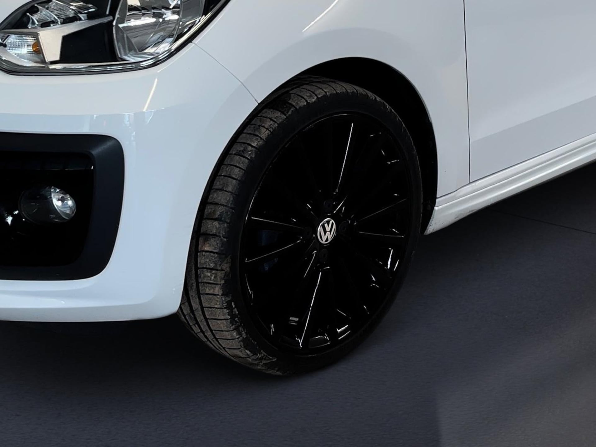 Volkswagen up! R-Line