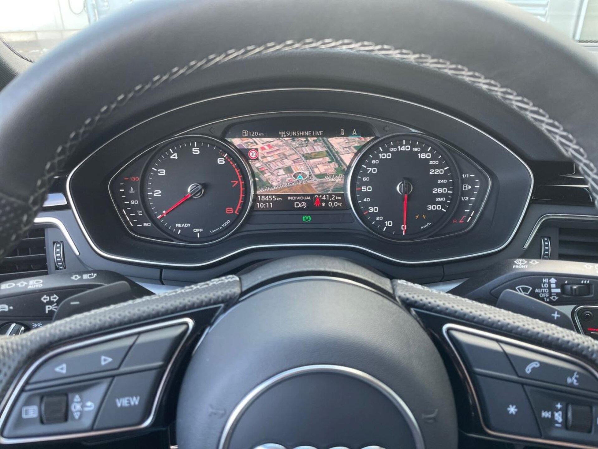 Audi A4 Avant S line