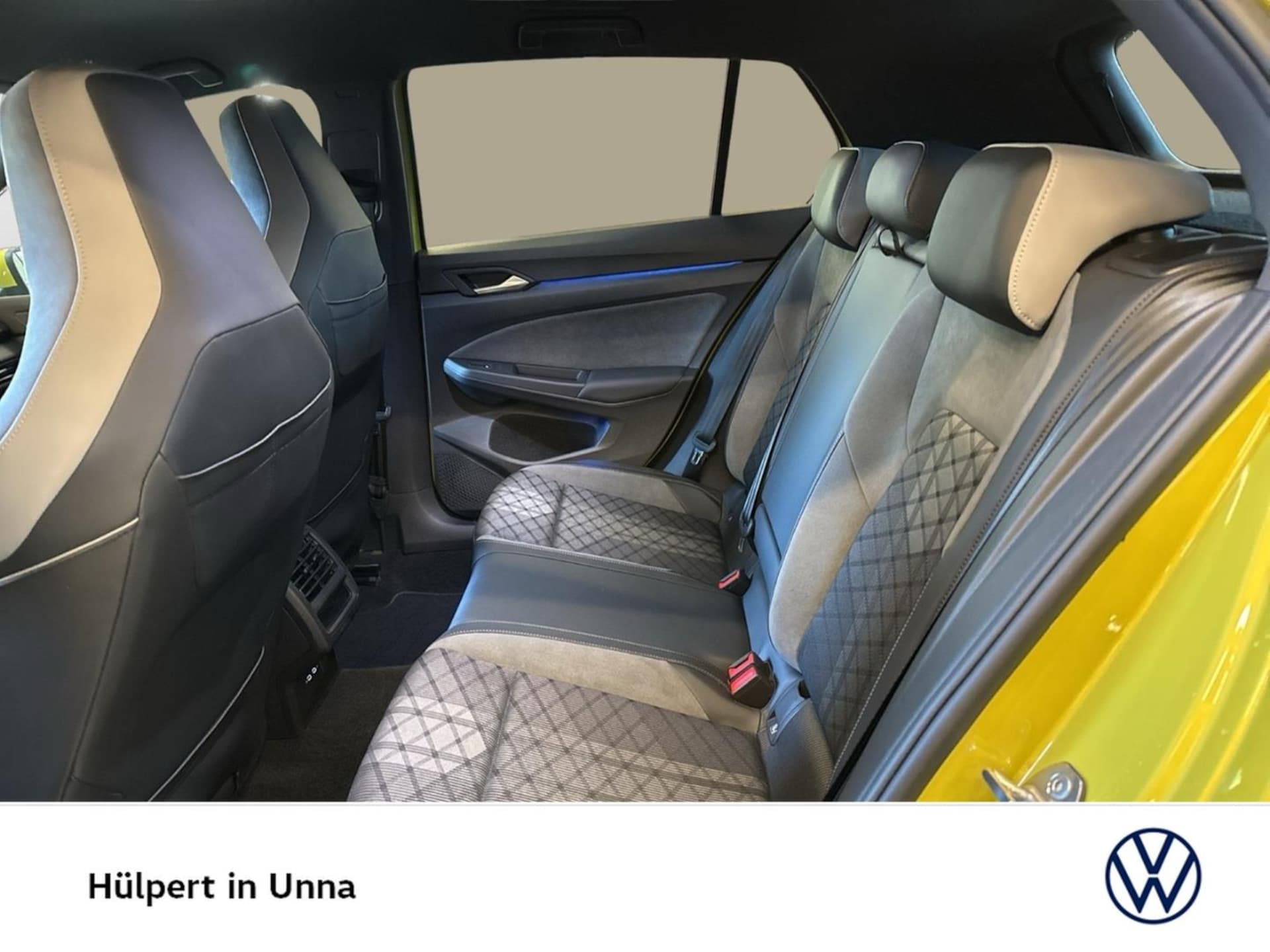 Volkswagen Golf R-Line