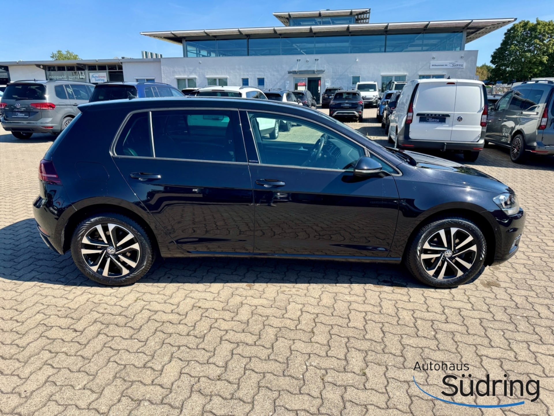 Volkswagen Golf IQ.DRIVE