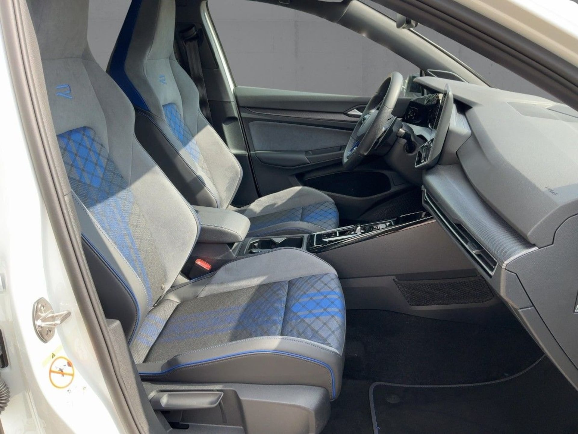 Volkswagen Golf R Black Edition