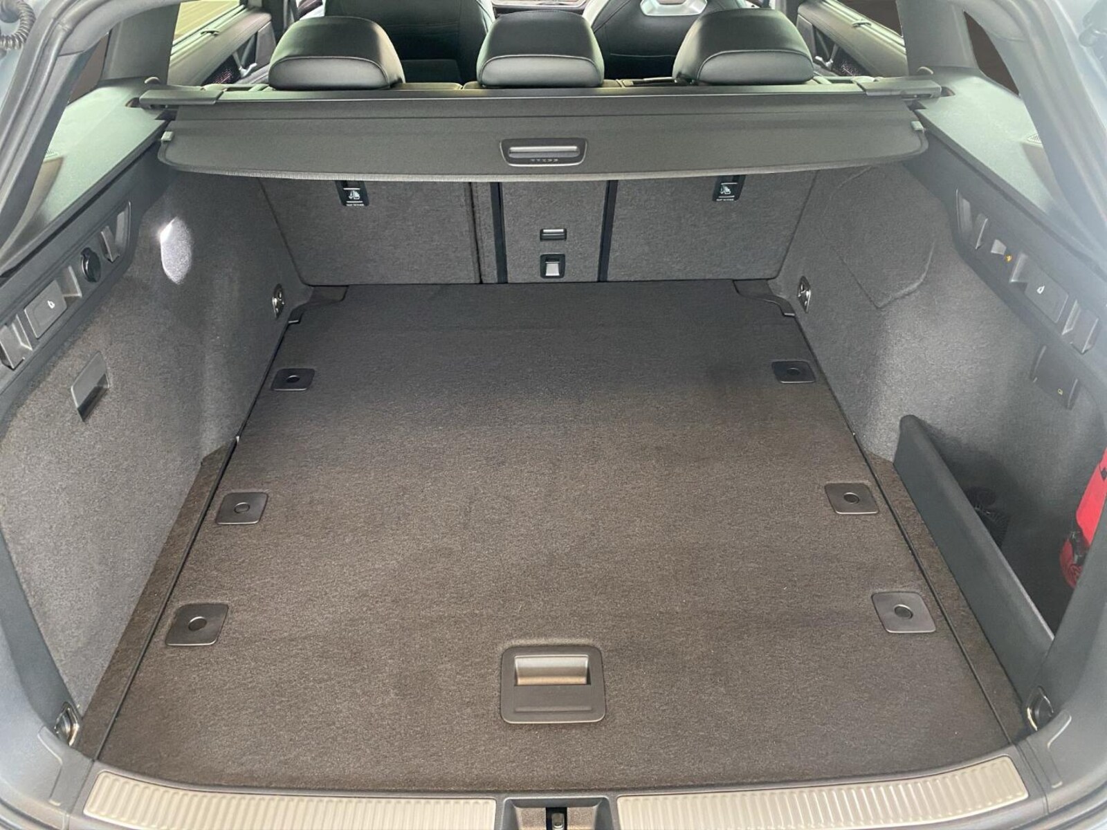 Volkswagen Passat – Bild 8