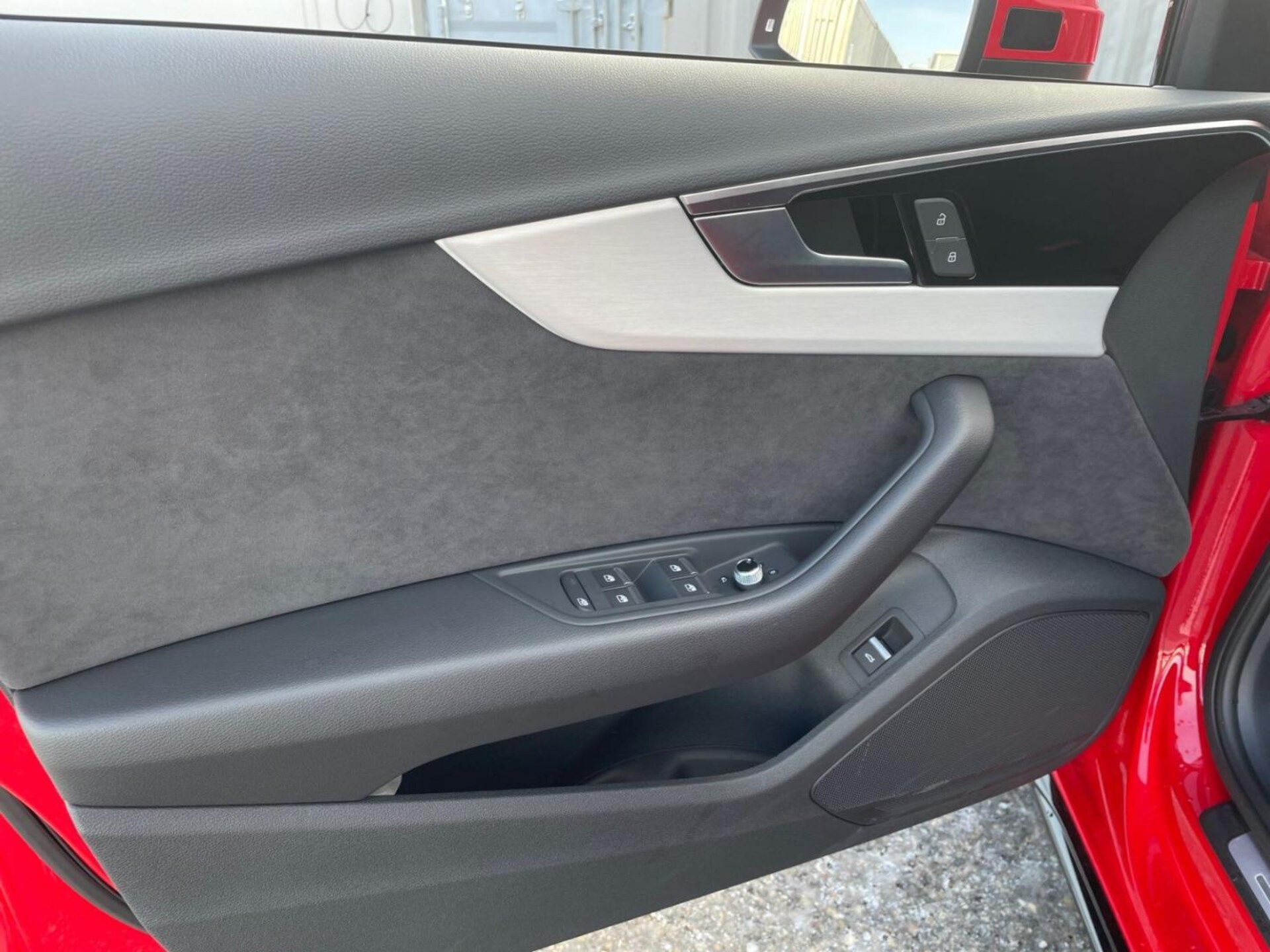 Audi A4 Avant S line