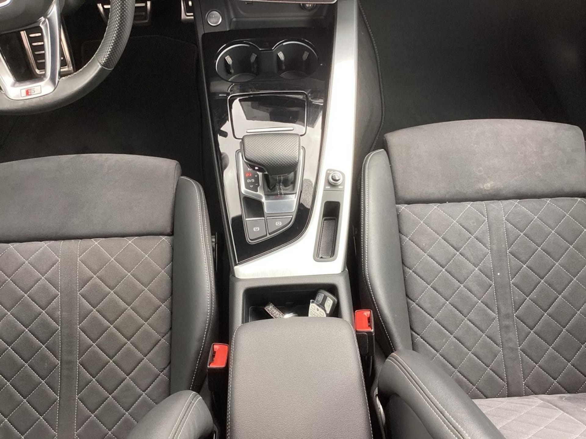 Audi A4 Avant S line