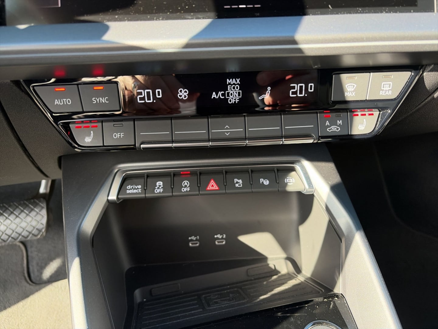 Bild über Audi A3 allstreet 35 TFSI S tronic - für weitere Informationen kontaktieren Sie den Audi Partner