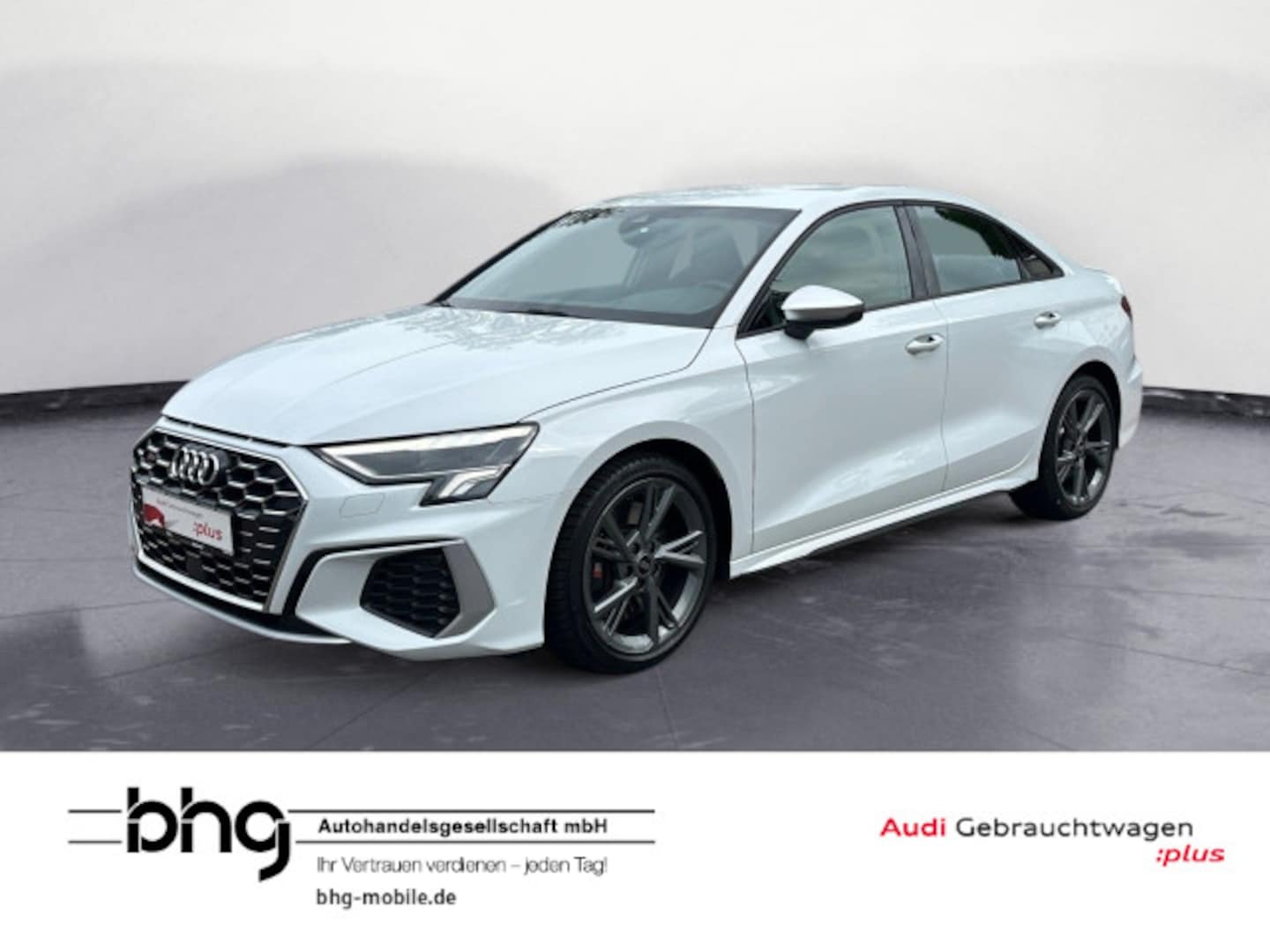 Bild über Audi S3 Limousine TFSI quattro S tronic - für weitere Informationen kontaktieren Sie den Audi Partner