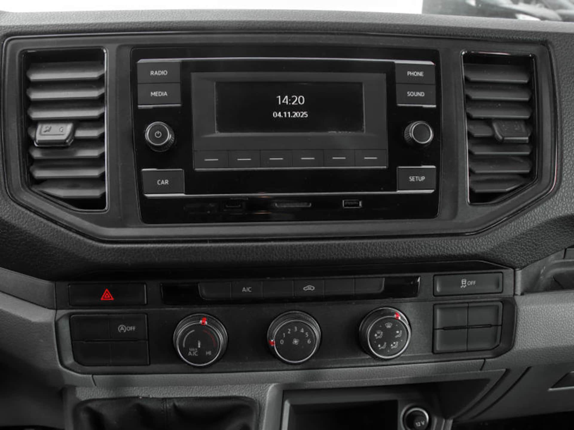 Volkswagen Crafter z podwójna kabiną z długim rozstawem osi