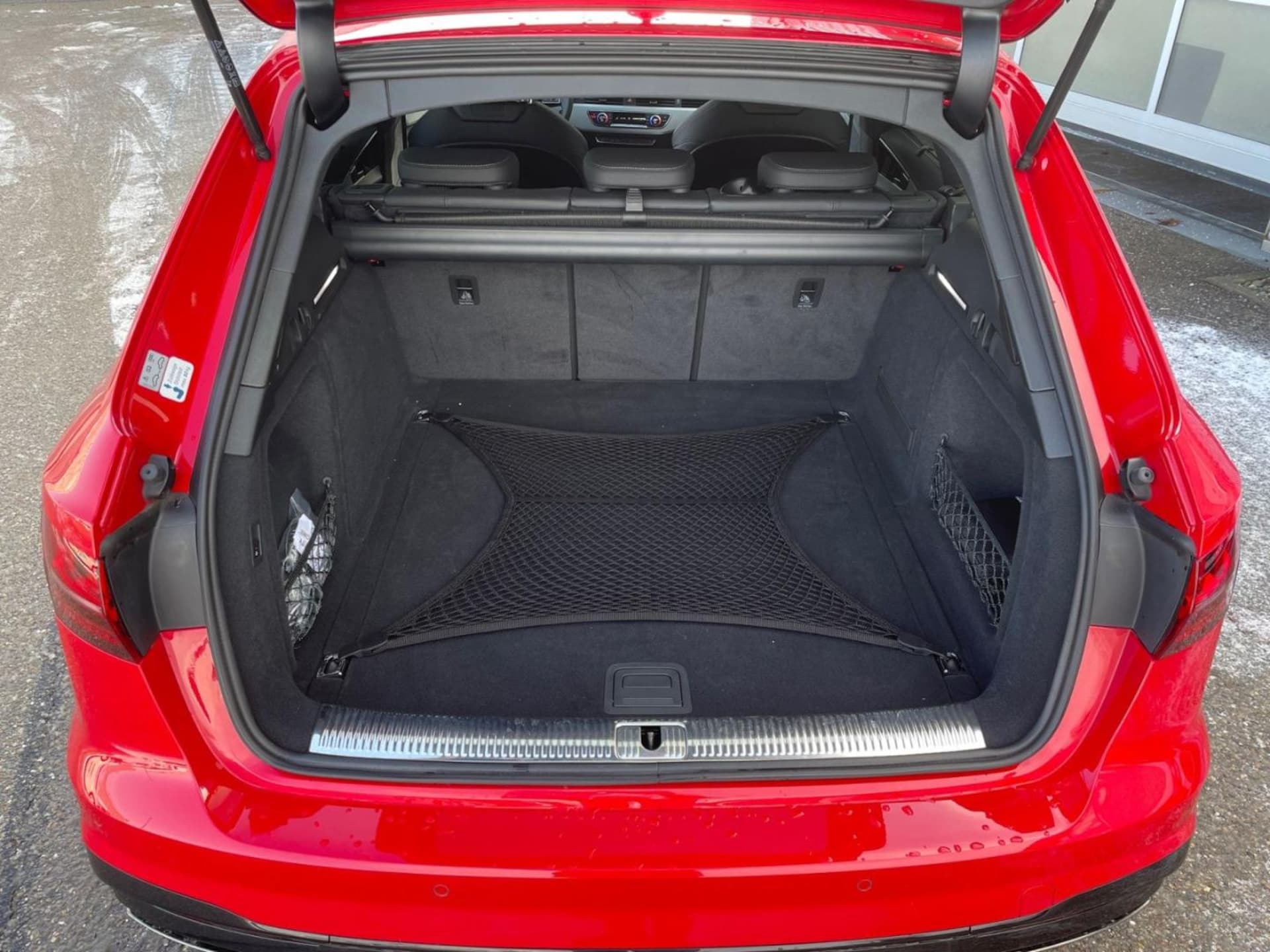 Audi A4 Avant S line