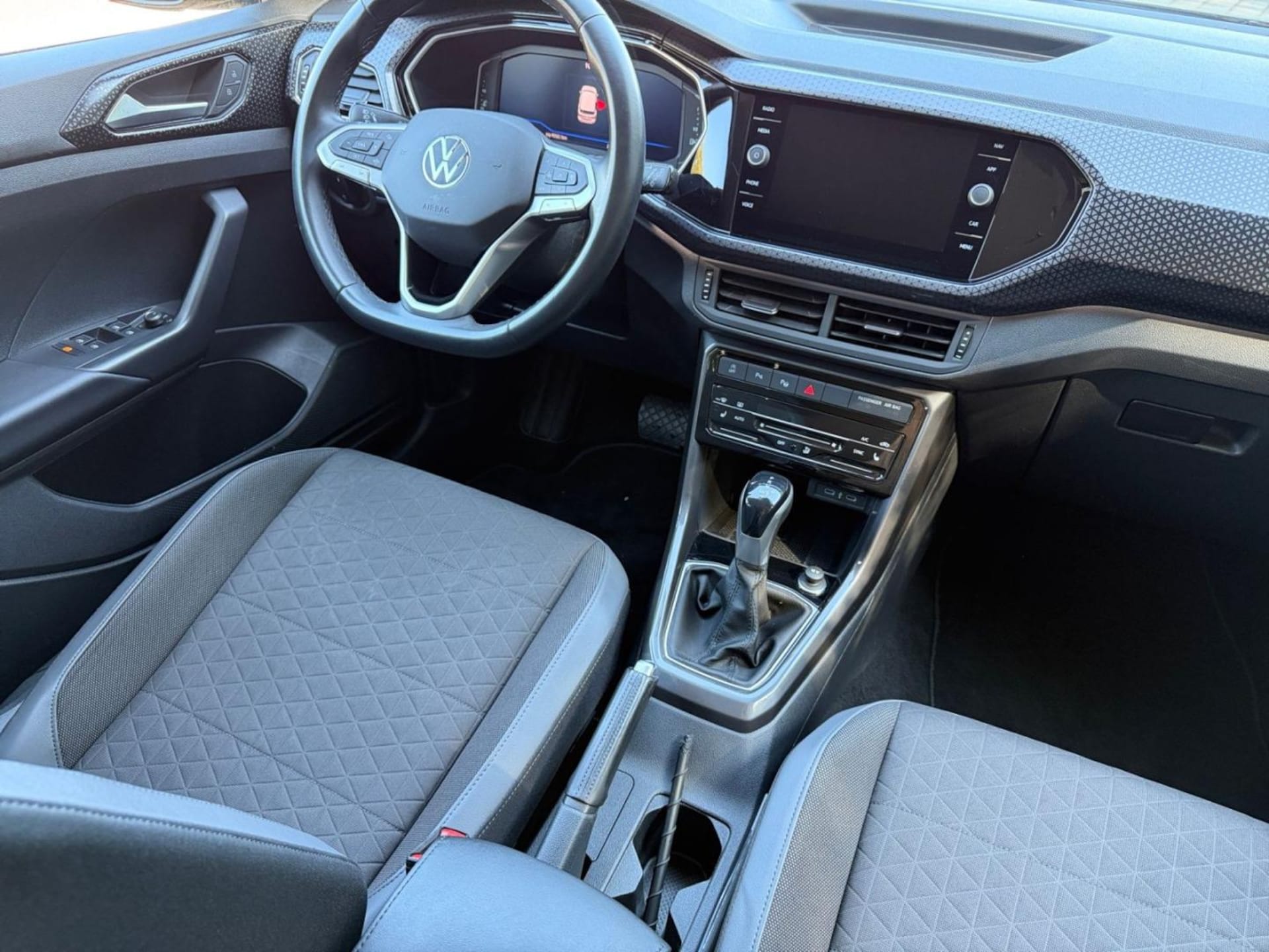 Volkswagen T-Cross Style