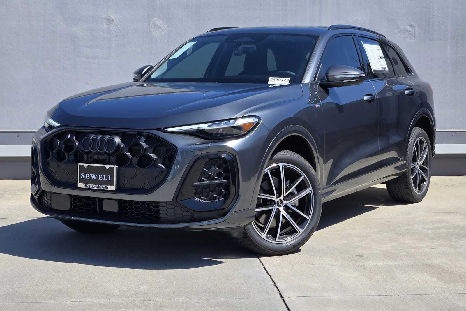 2026 Audi Q5 Premium Plus quattro's photo
