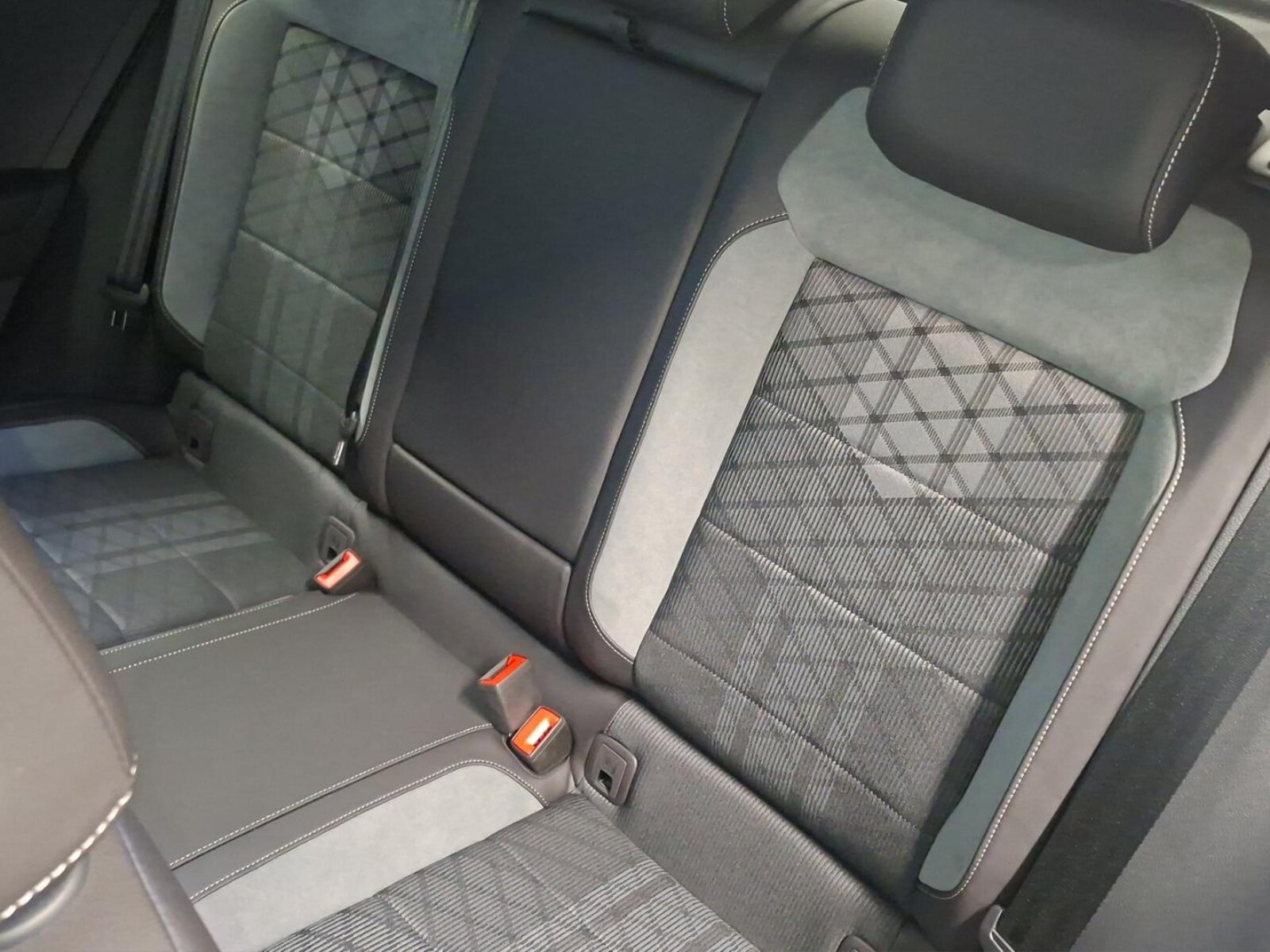 Volkswagen T-Roc – Bild 13