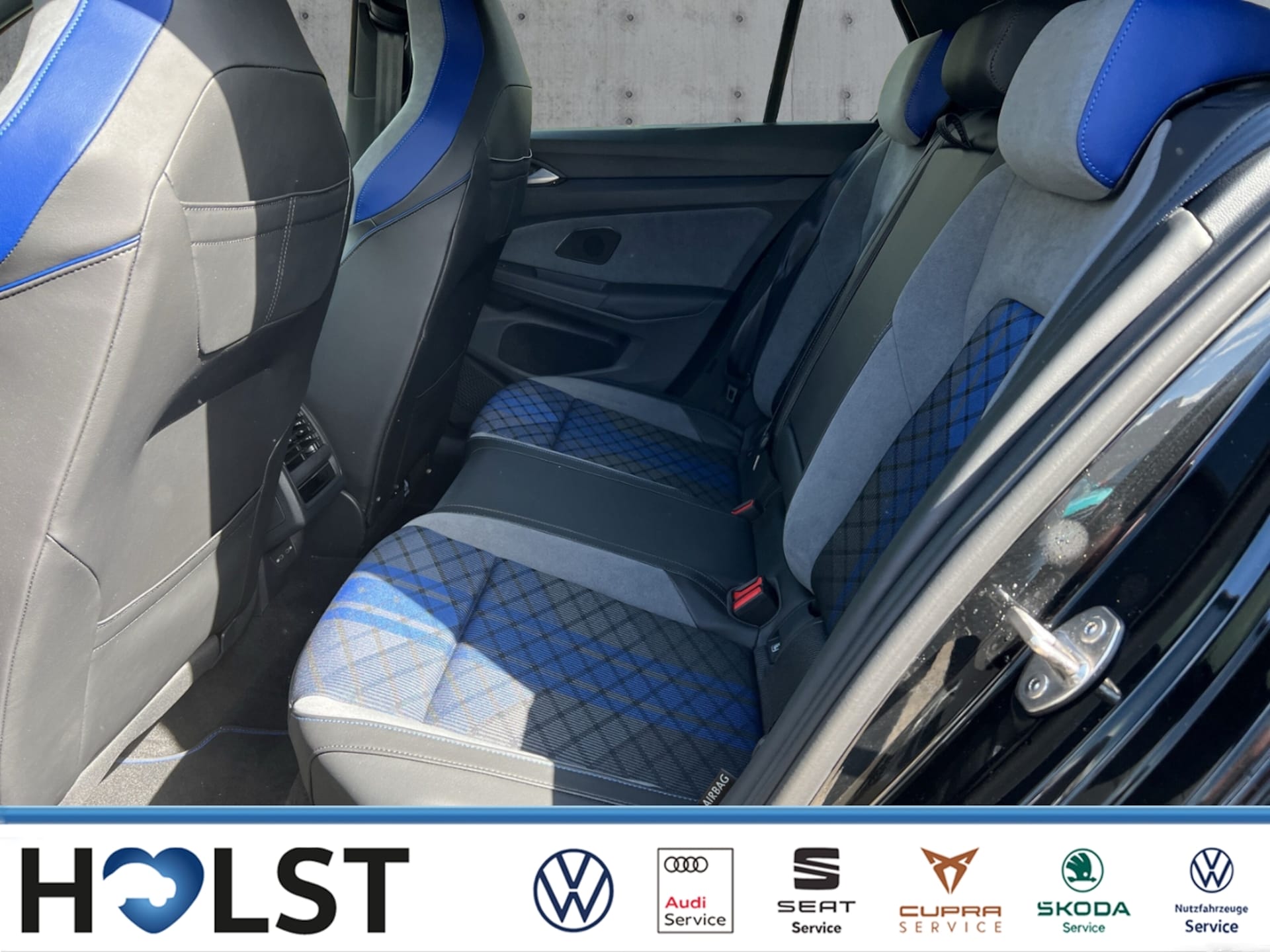 Volkswagen Golf R