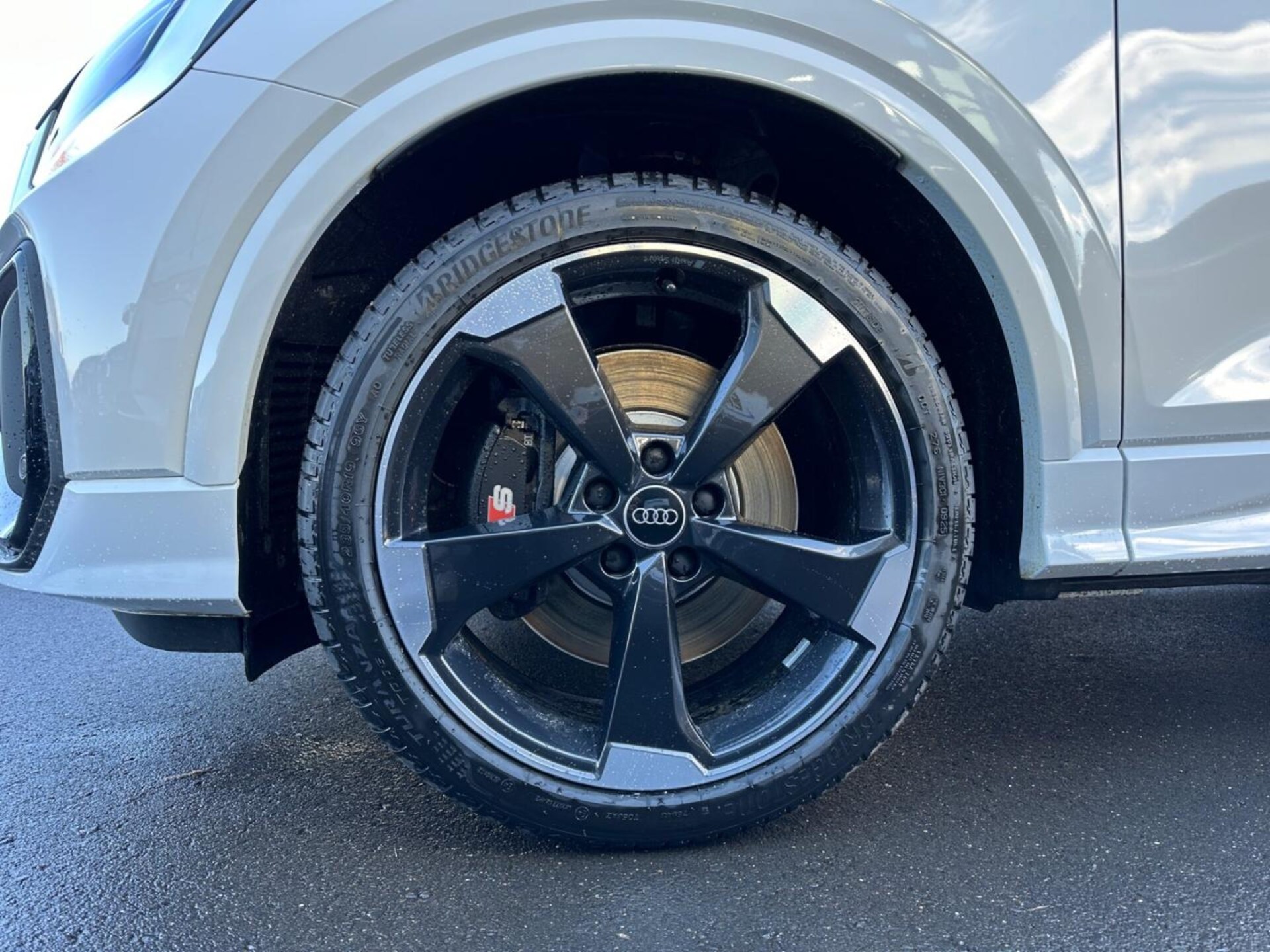 Audi SQ2