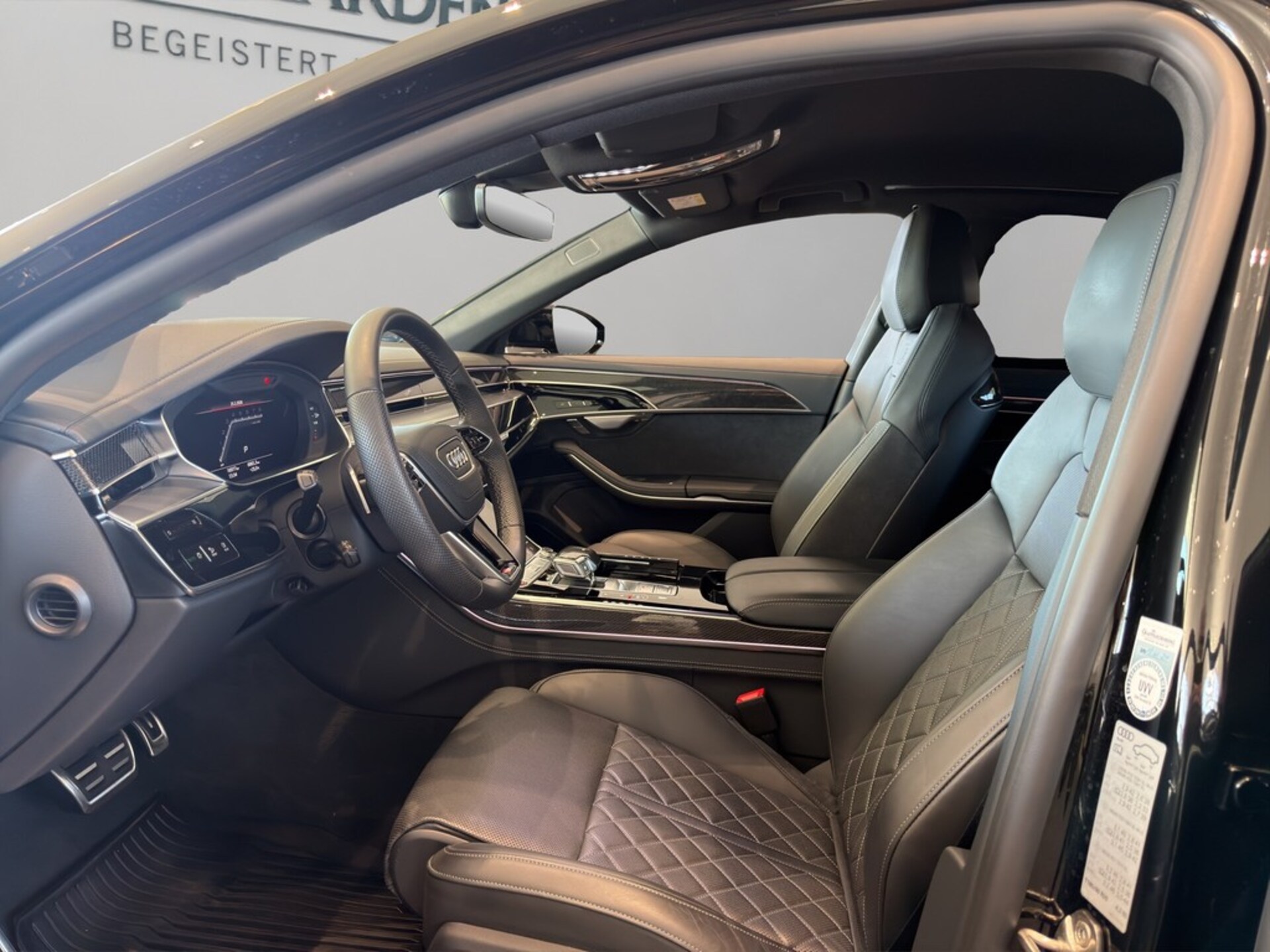Audi S8