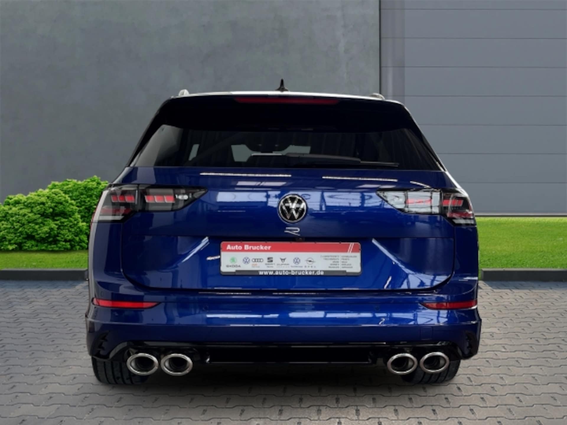 Volkswagen Golf Variant R