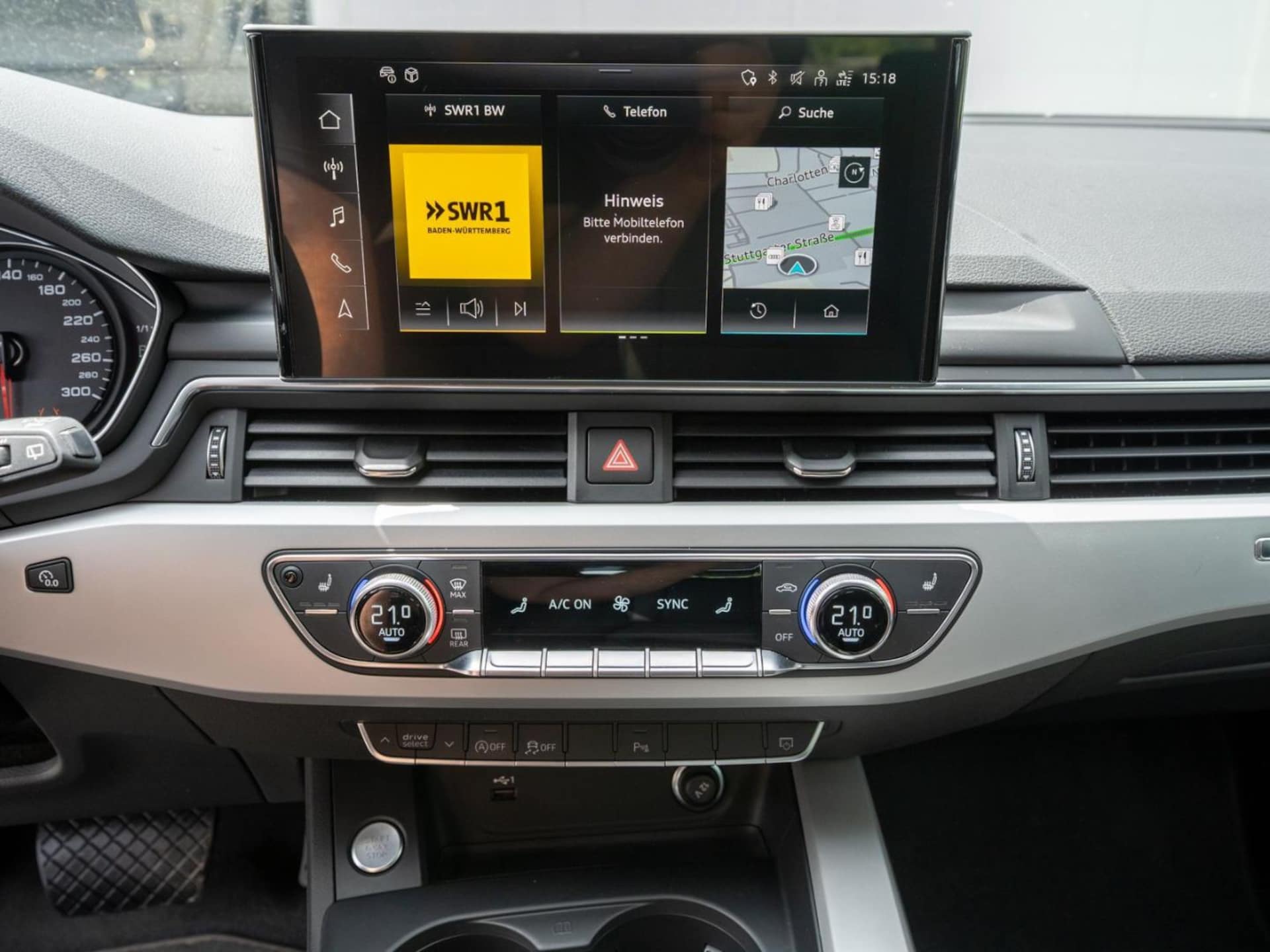 Audi A4 Avant S line