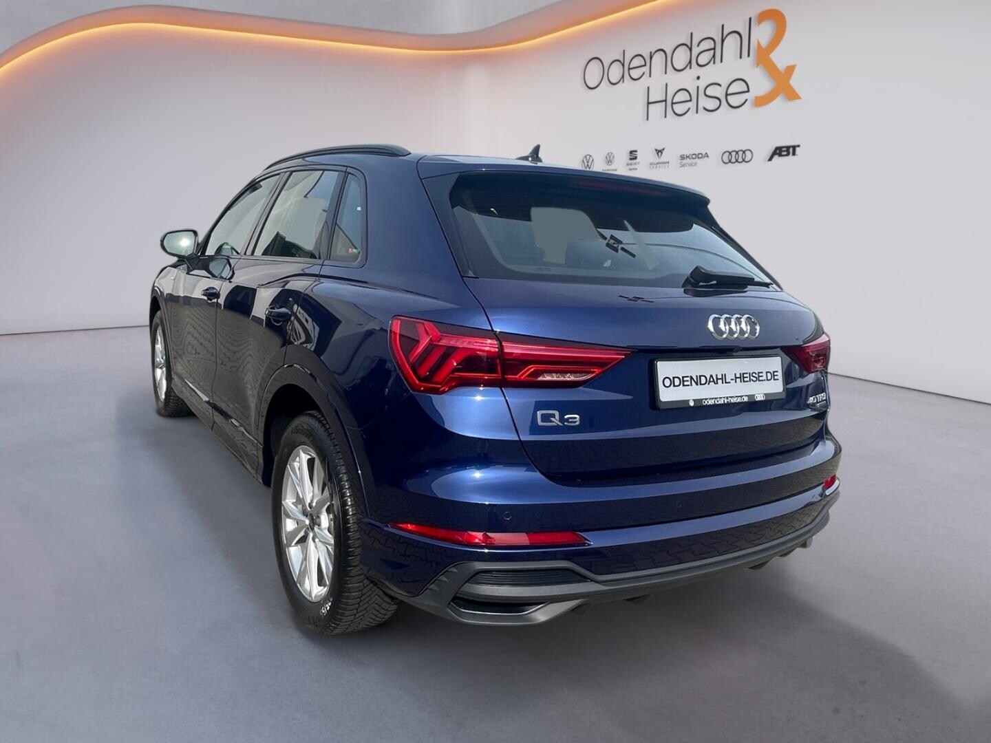 Bild über Audi Q3 S line 40 TFSI quattro S tronic - für weitere Informationen kontaktieren Sie den Audi Partner