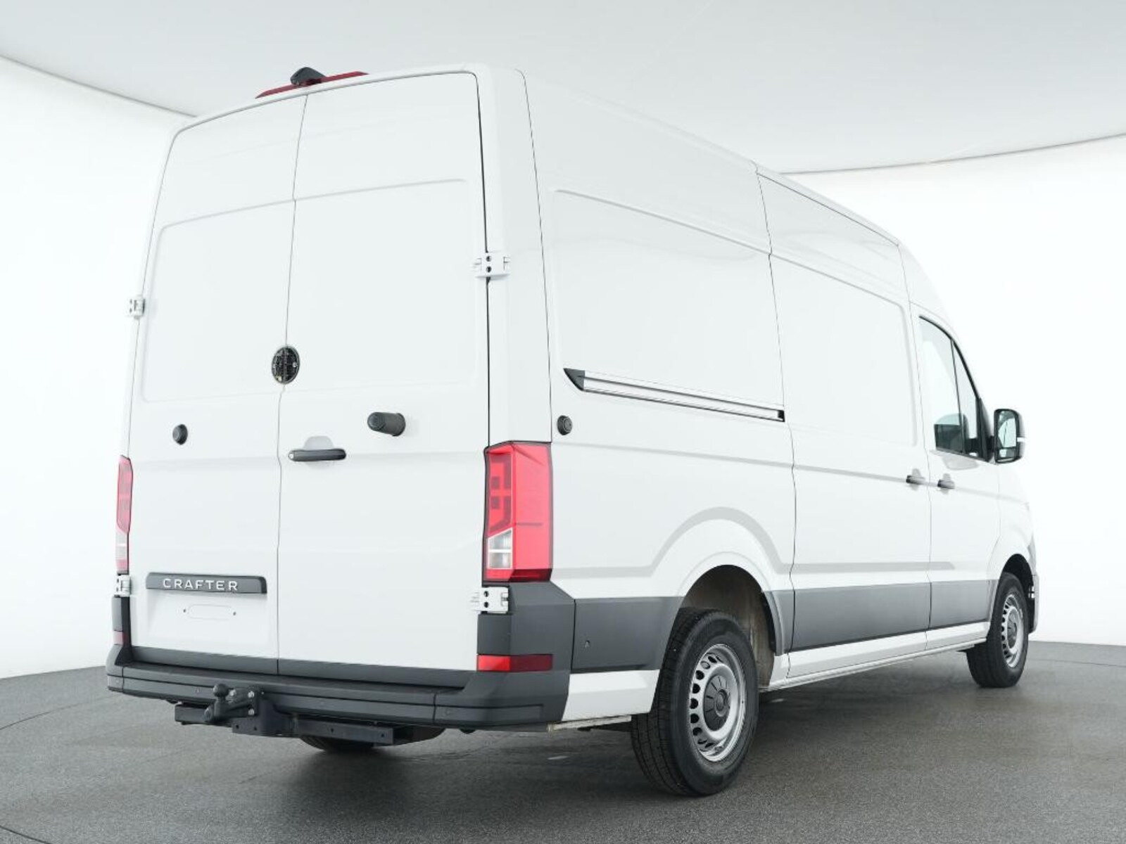 Volkswagen Crafter Kasten mittlerer Radstand – Bild 2