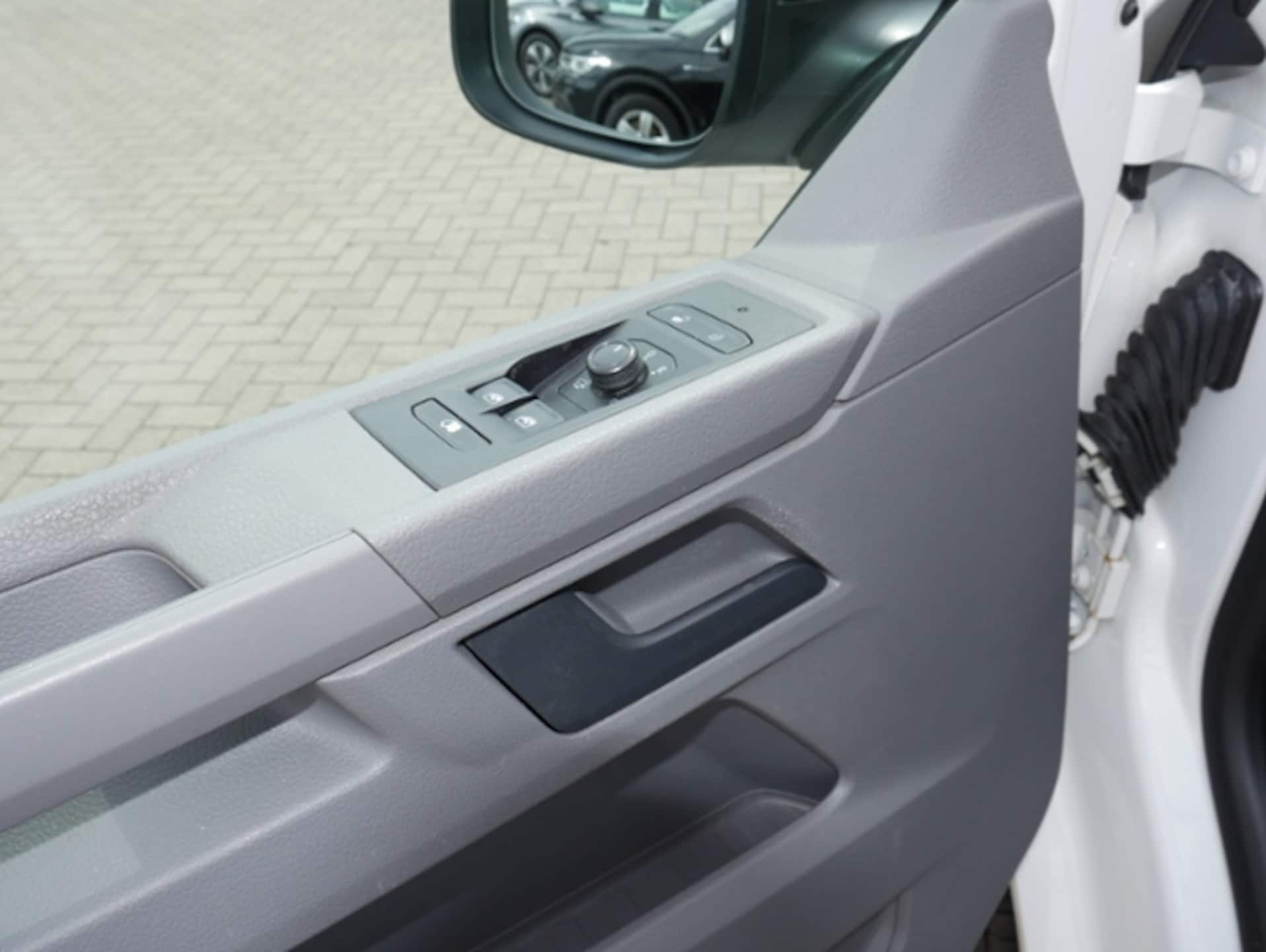 Volkswagen T6.1 Transporter Kasten kurzer Radstand