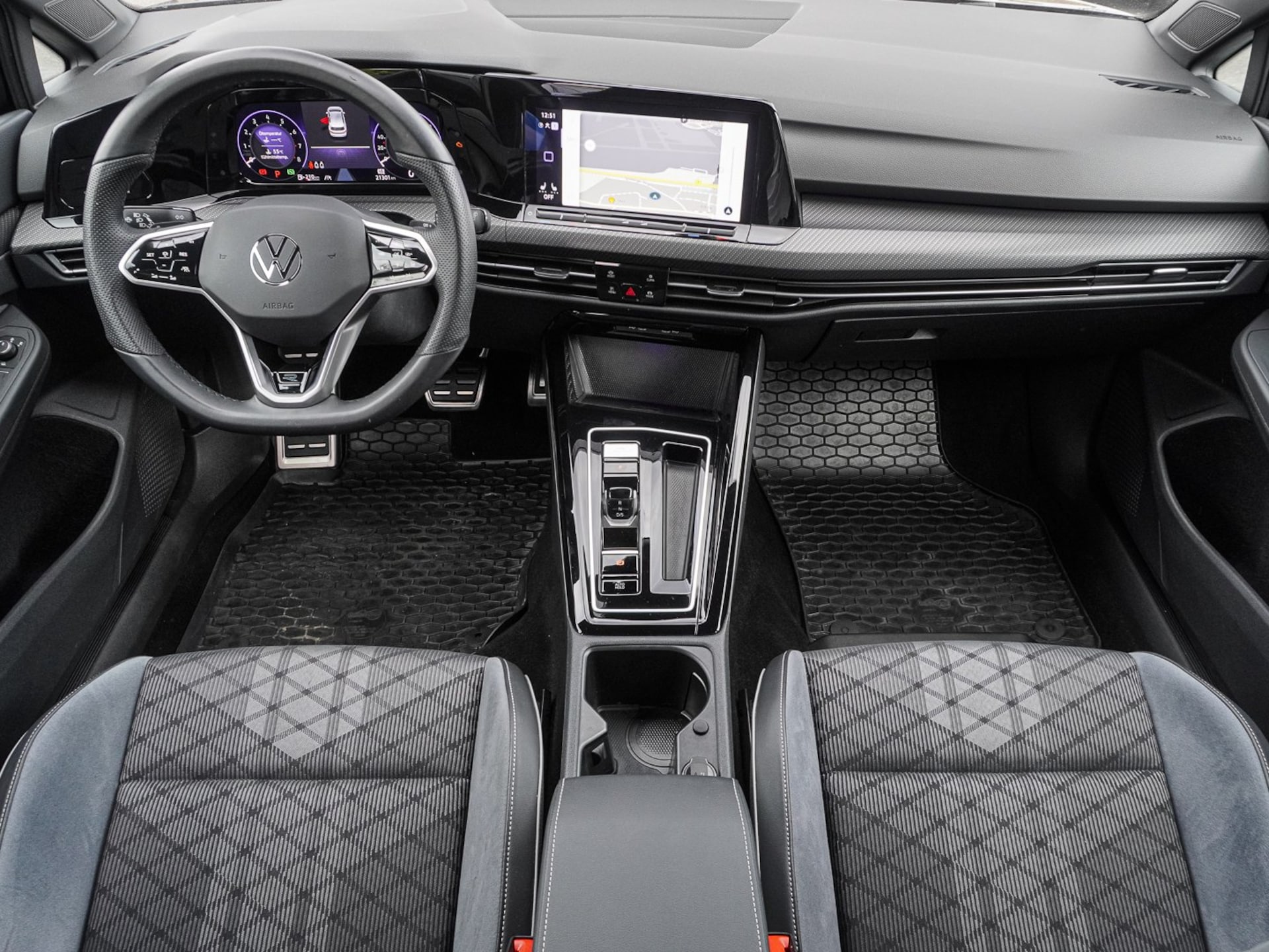 Volkswagen Golf R-Line