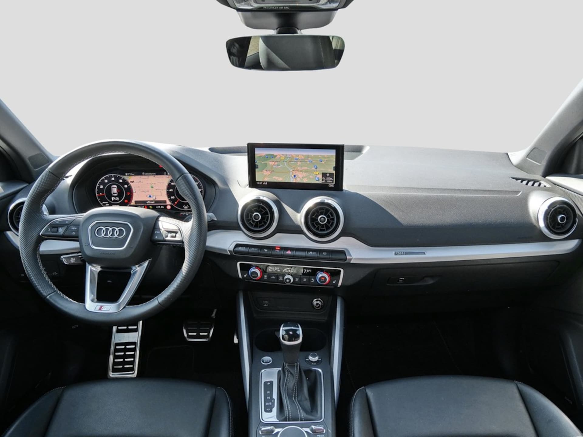 Audi Q2 S line