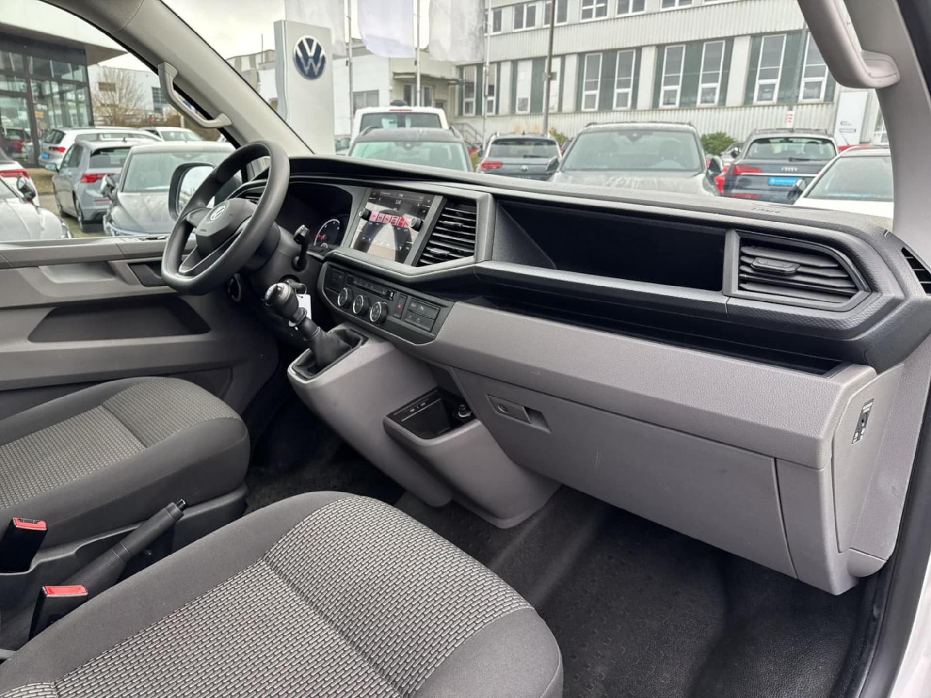 Volkswagen T6.1 Transporter Kasten kurzer Radstand