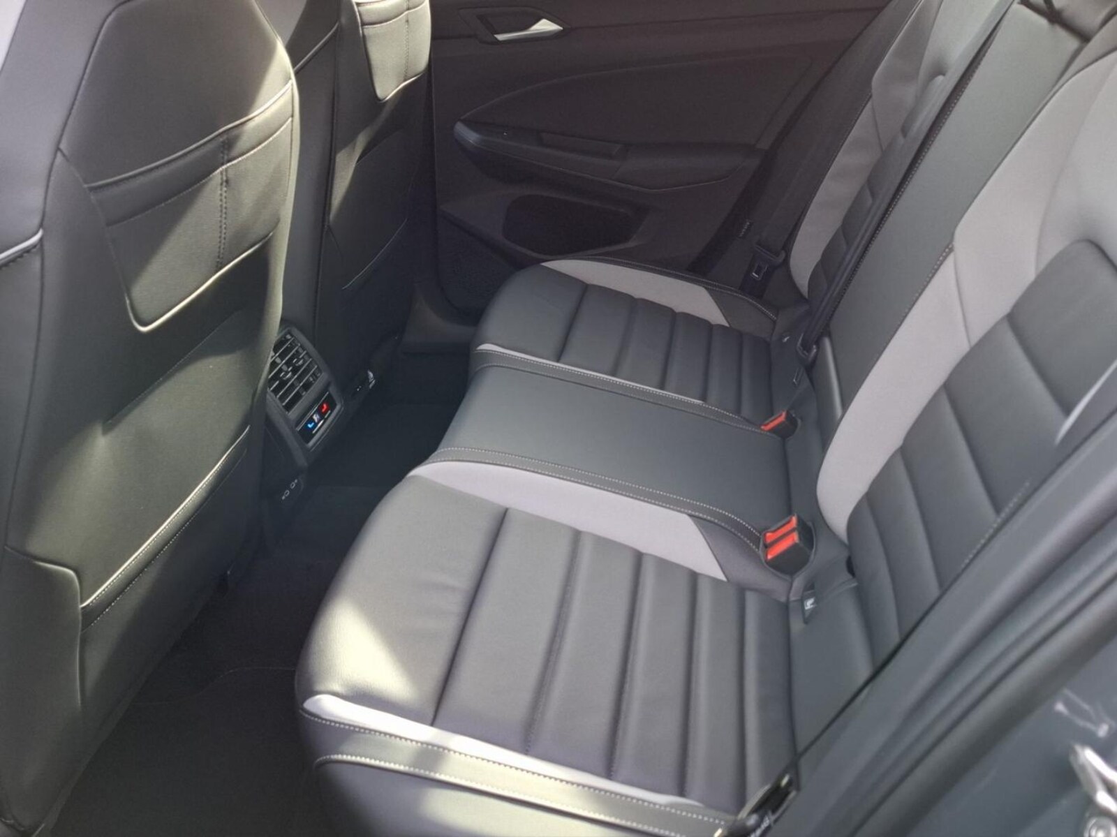 Volkswagen Golf – Bild 3