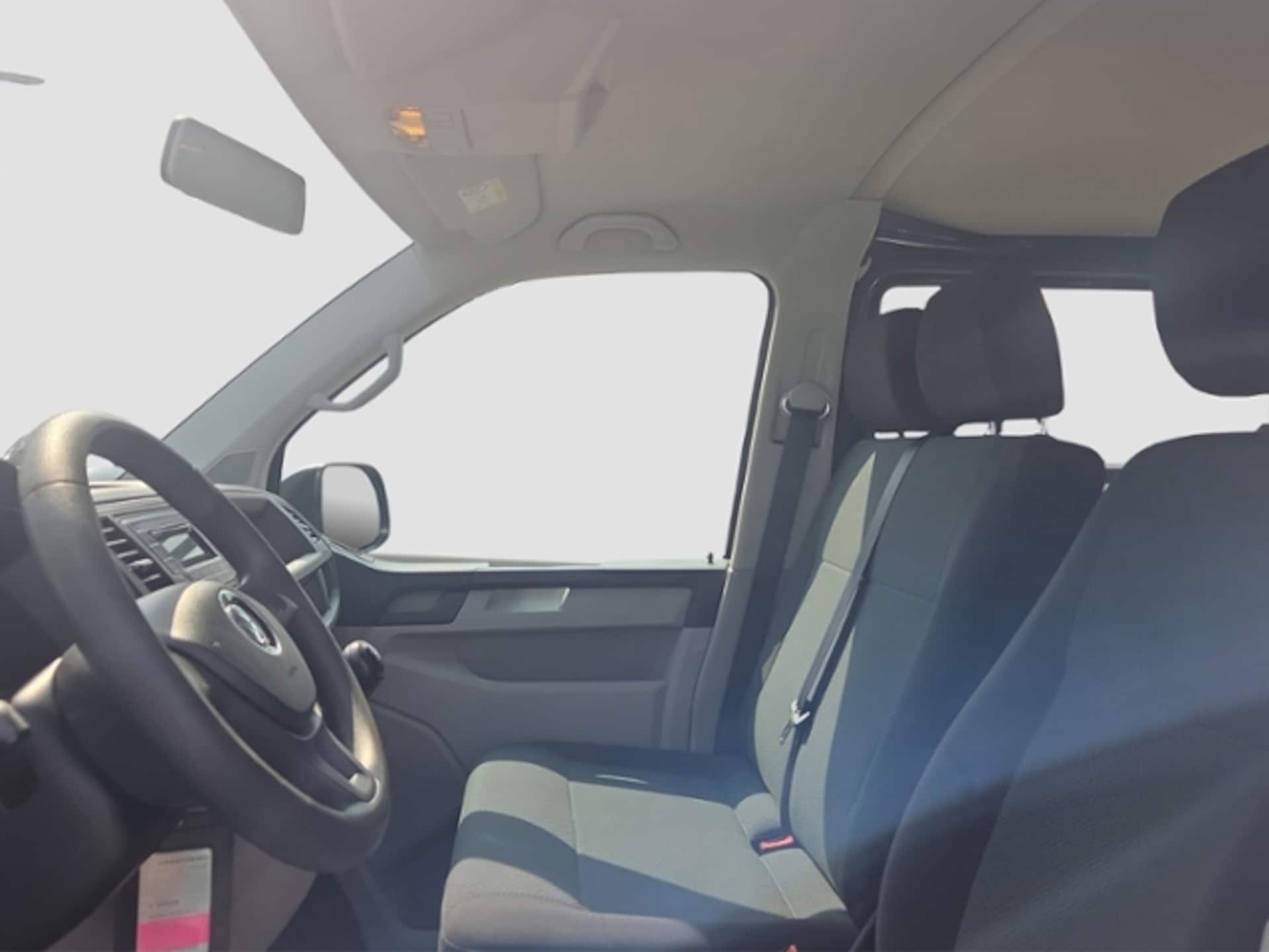 Volkswagen T6 Transporter Kombi kurzer Radstand