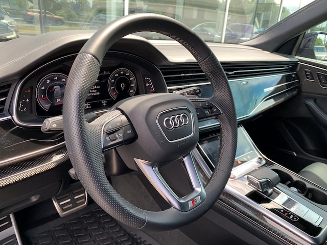 2023 Audi SQ8