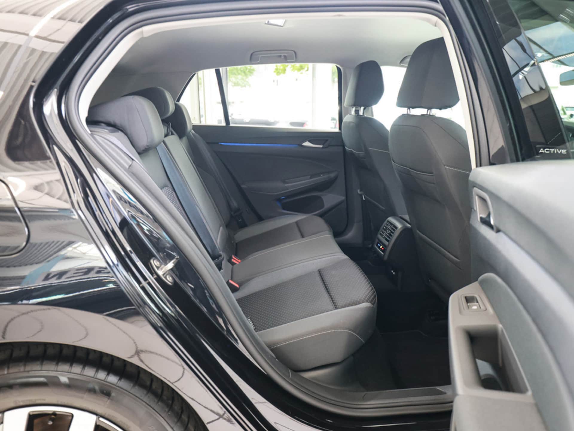 Volkswagen Golf Active