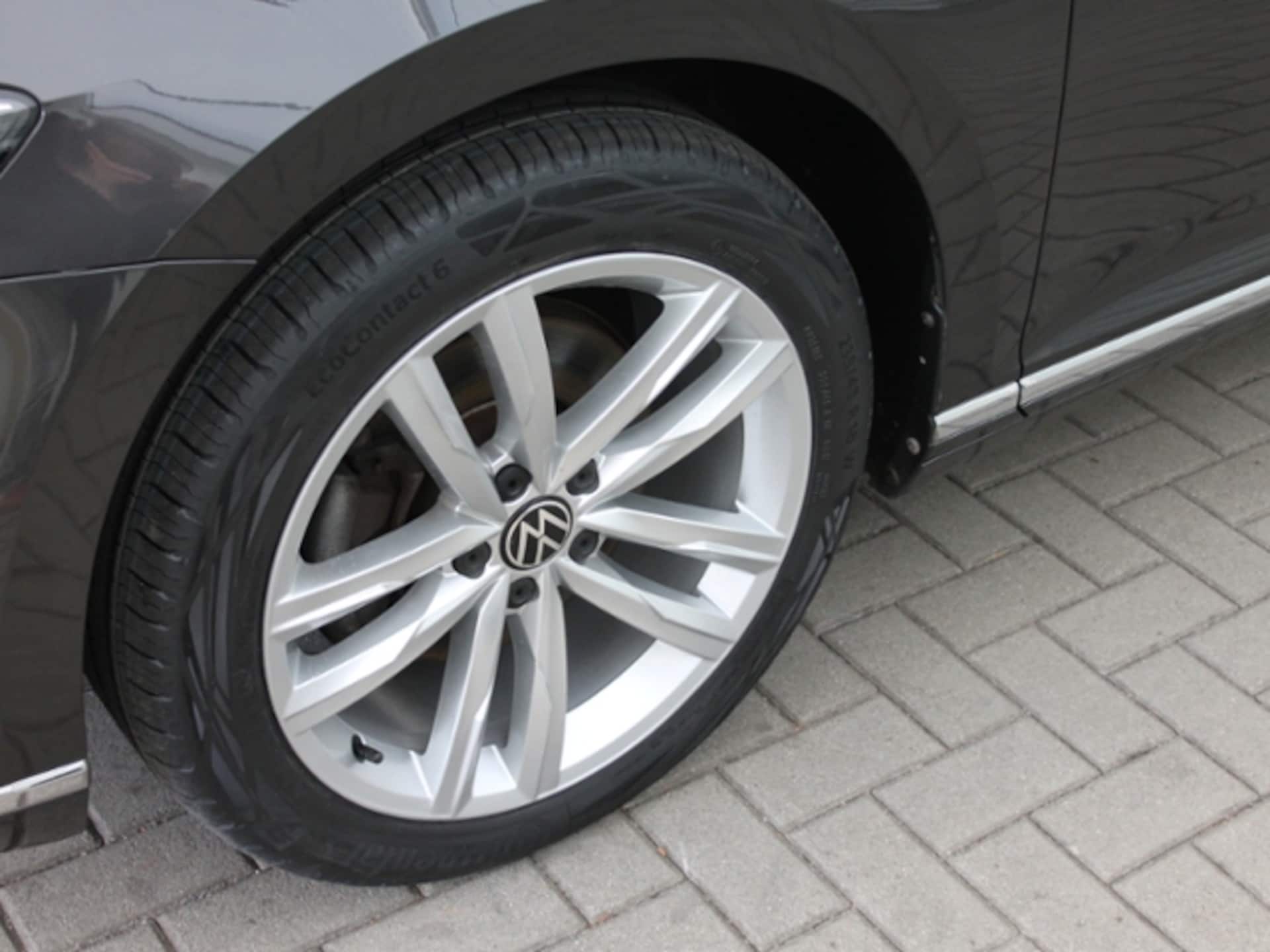 Volkswagen Passat Variant Elegance