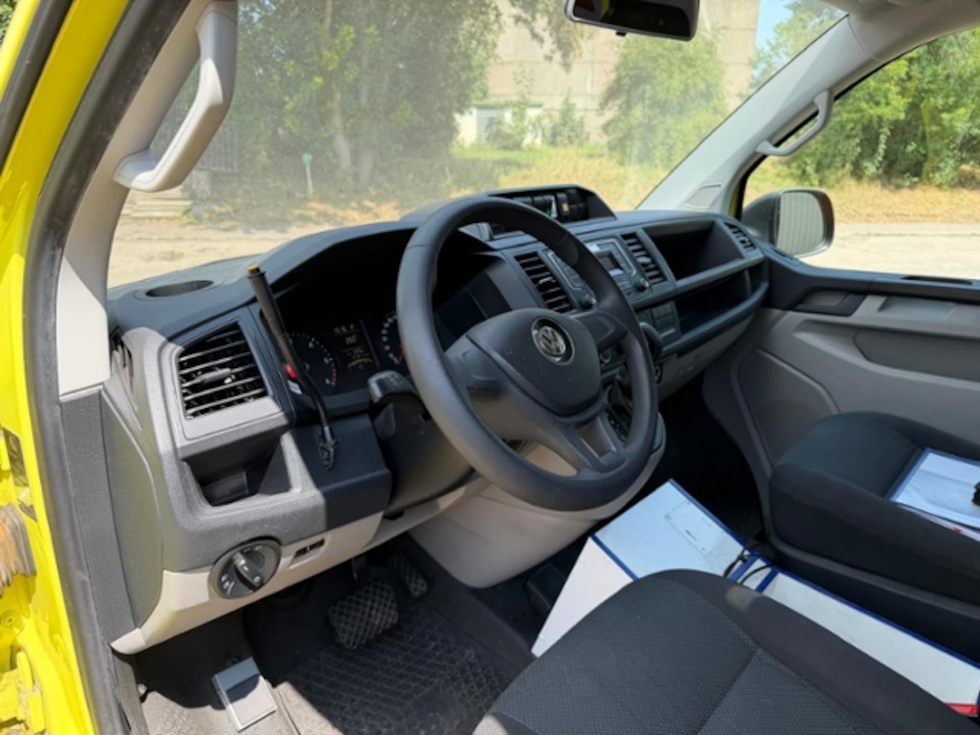 Volkswagen T6 Transporter Kombi kurzer Radstand