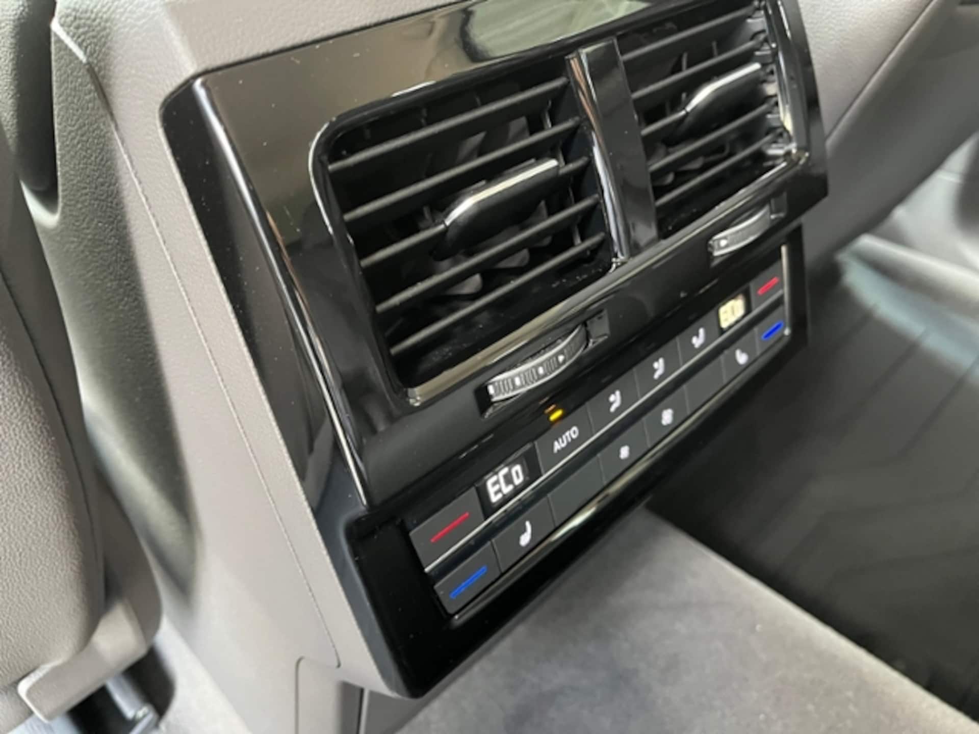 Volkswagen Touareg Atmosphere