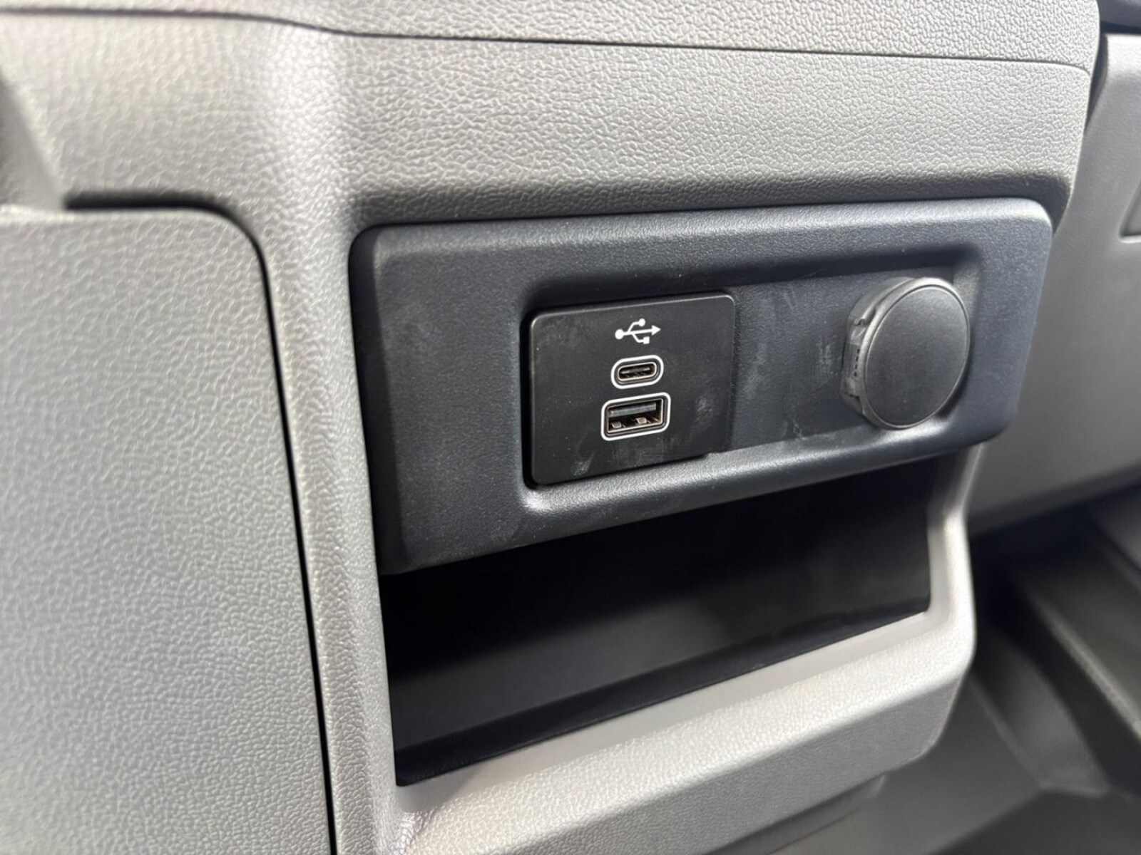 Volkswagen Transporter Kasten langer Radstand – Bild 14