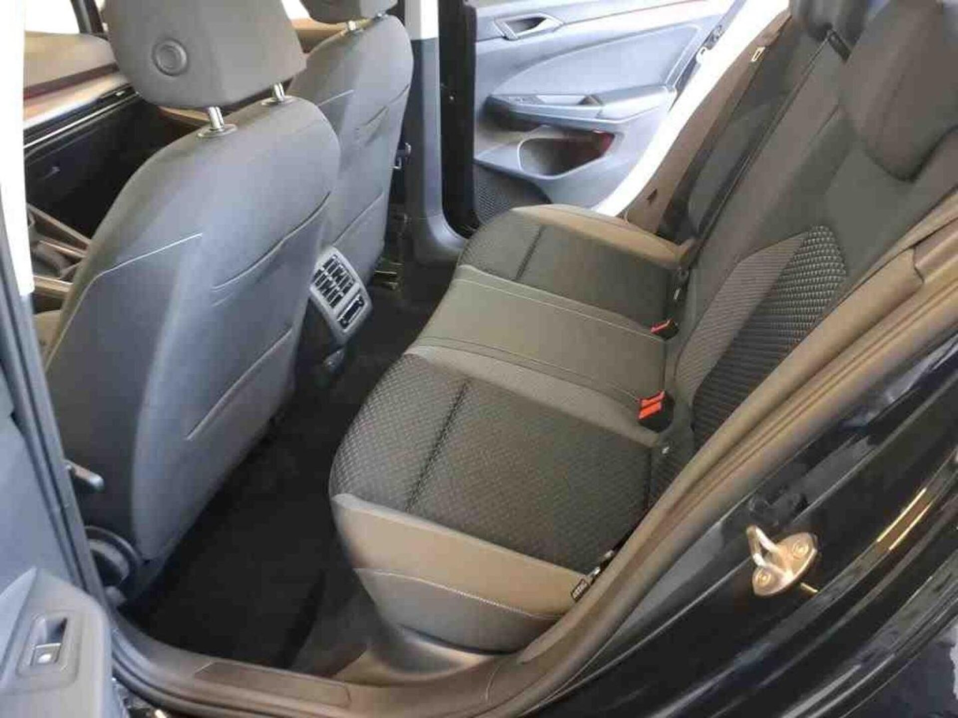 Volkswagen Golf Active