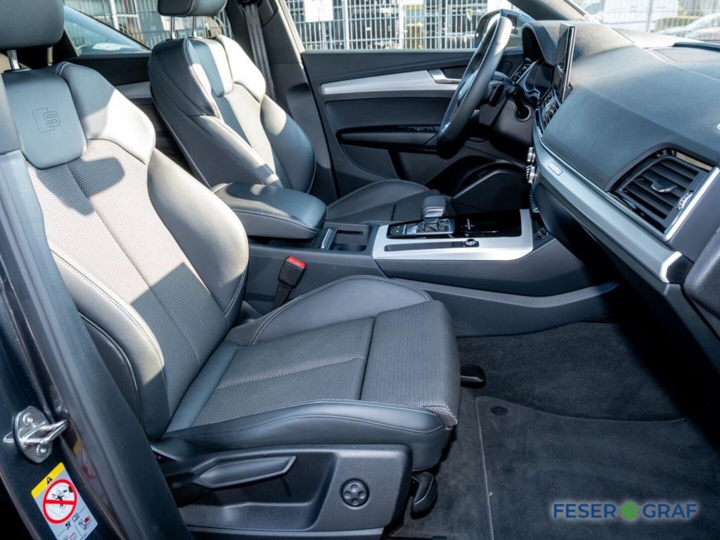 Bild über Audi Q5 Sportback 40 TDI quattro S tronic - für weitere Informationen kontaktieren Sie den Audi Partner