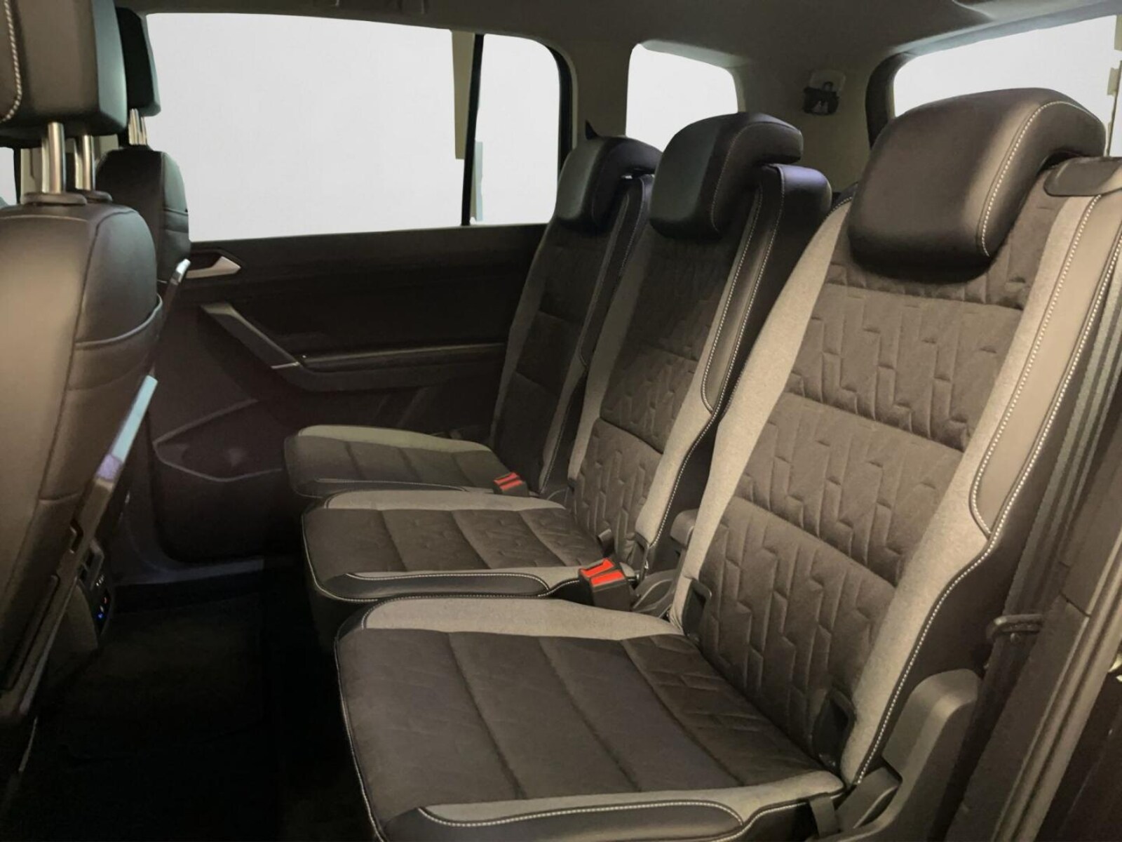 Volkswagen Touran – Bild 14