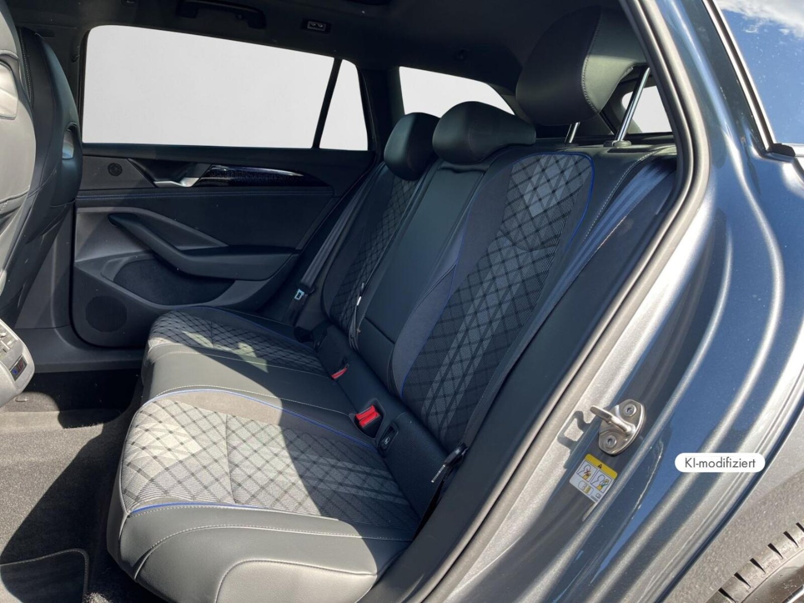 Volkswagen Passat – Bild 14