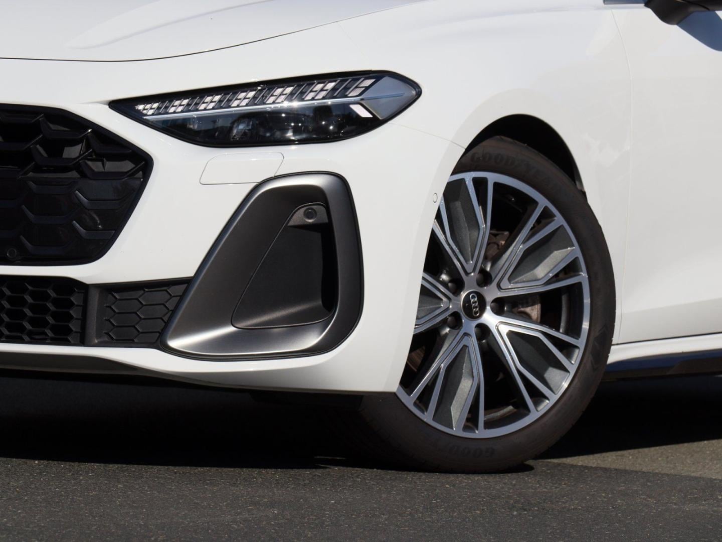 Bild über Audi A5 Avant TFSI S tronic - für weitere Informationen kontaktieren Sie den Audi Partner