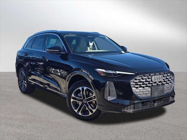 2025 Audi New Q5 Premium Plus's photo