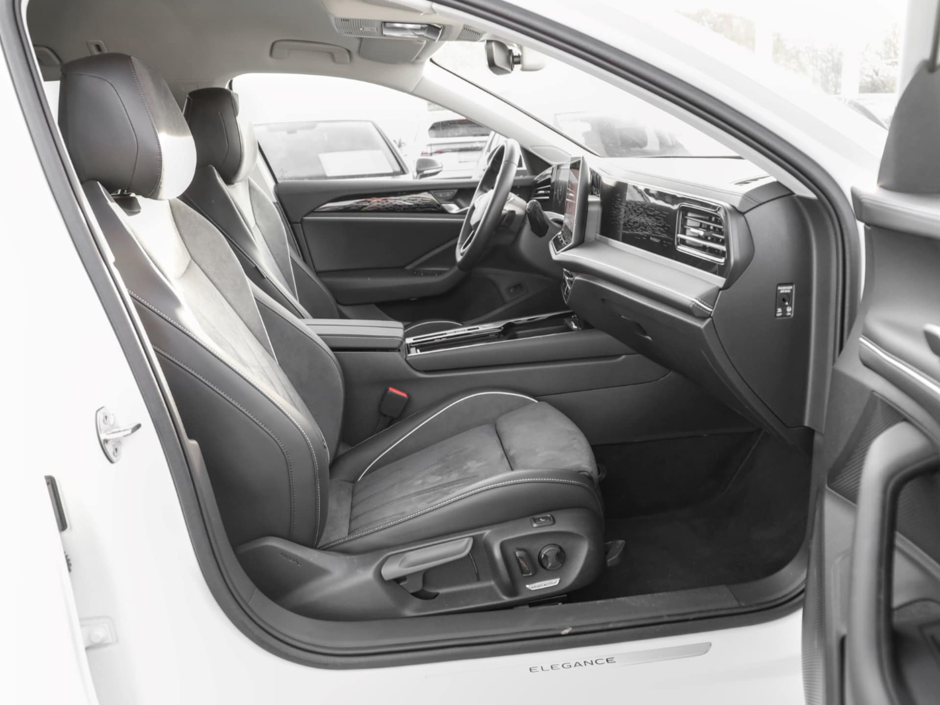 Volkswagen Passat Elegance