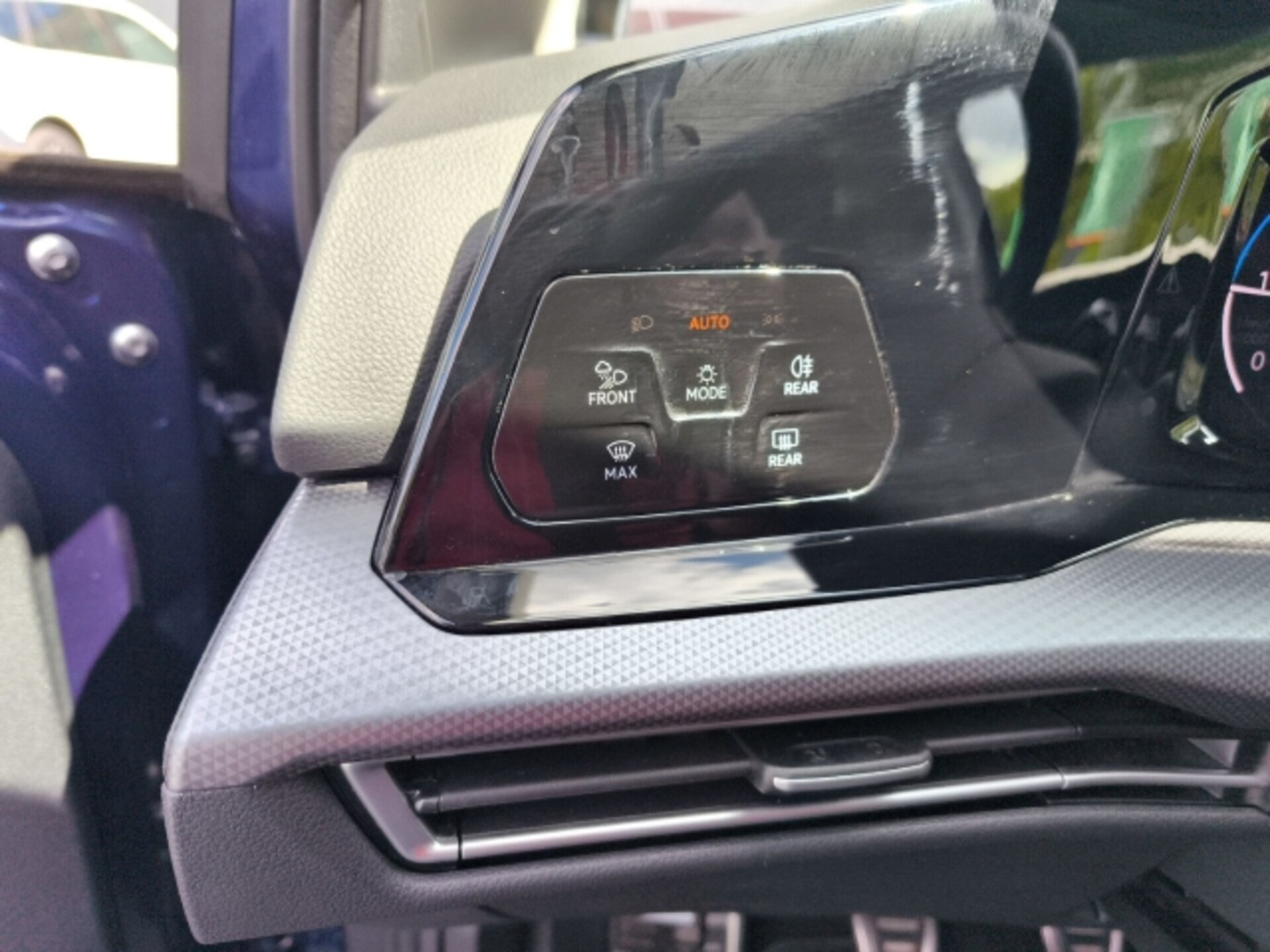 Volkswagen Golf Active