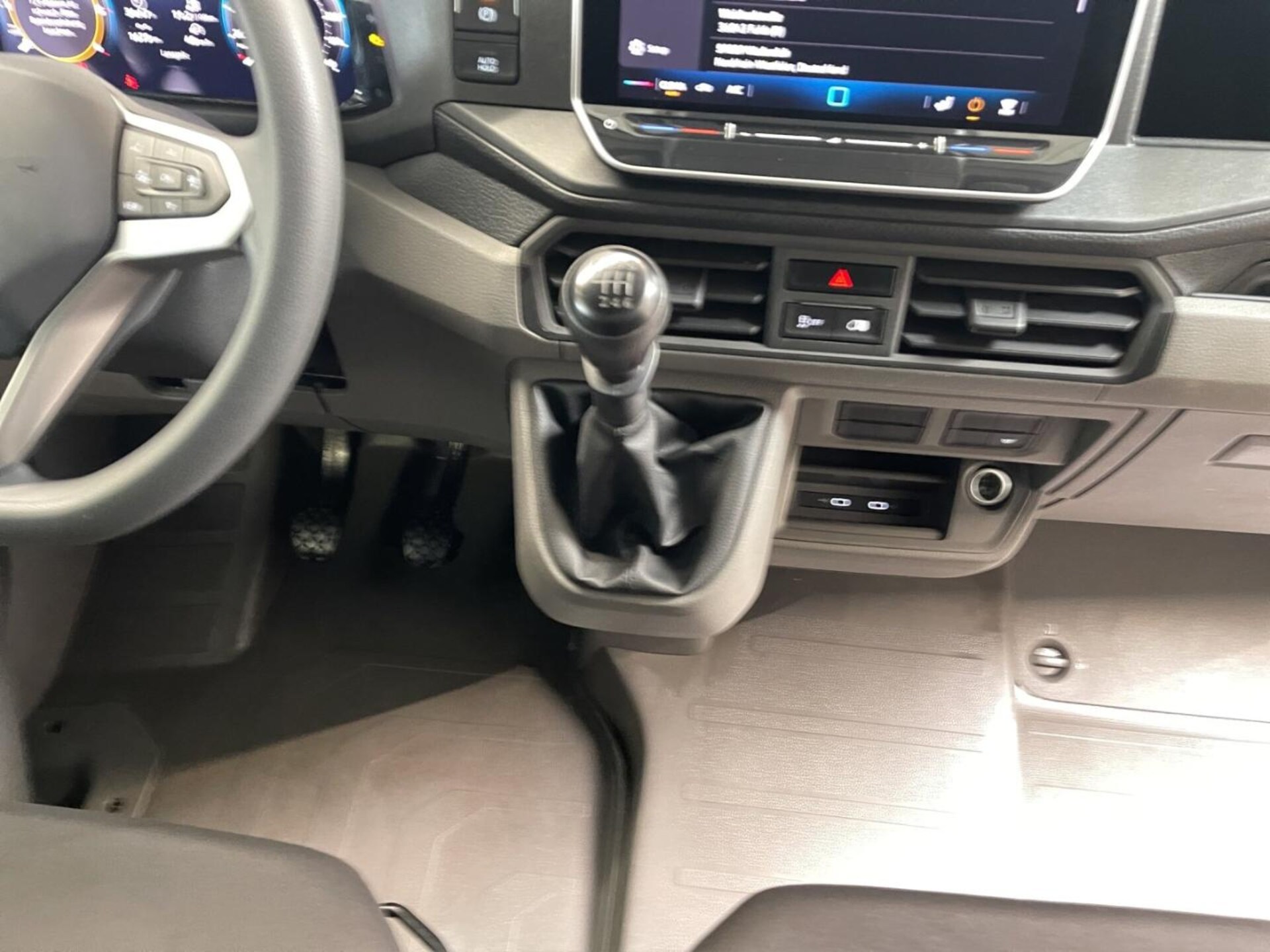 Volkswagen Crafter Kasten mittlerer Radstand