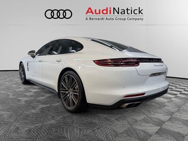 2017 Porsche Panamera