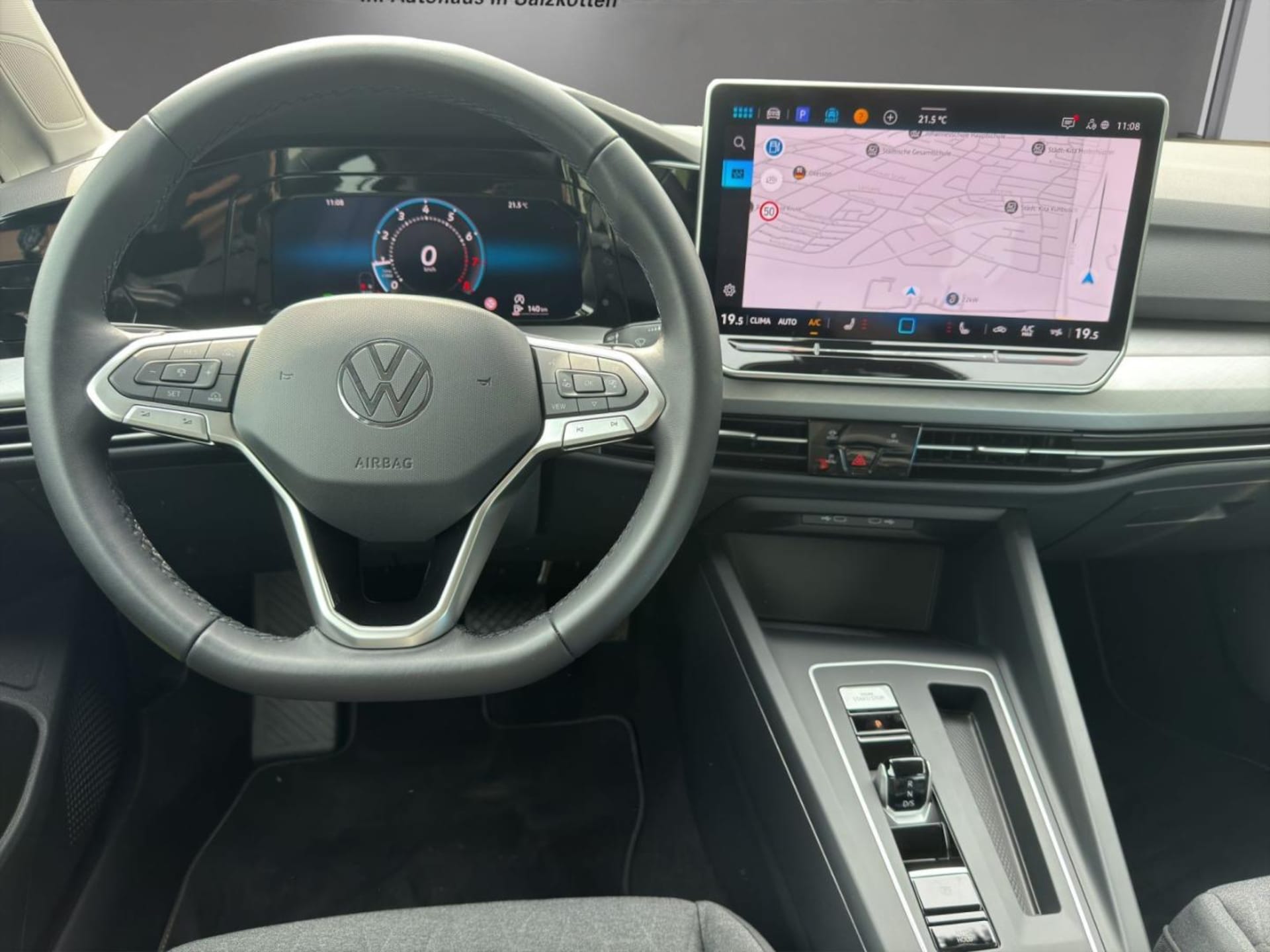 Volkswagen Golf Life
