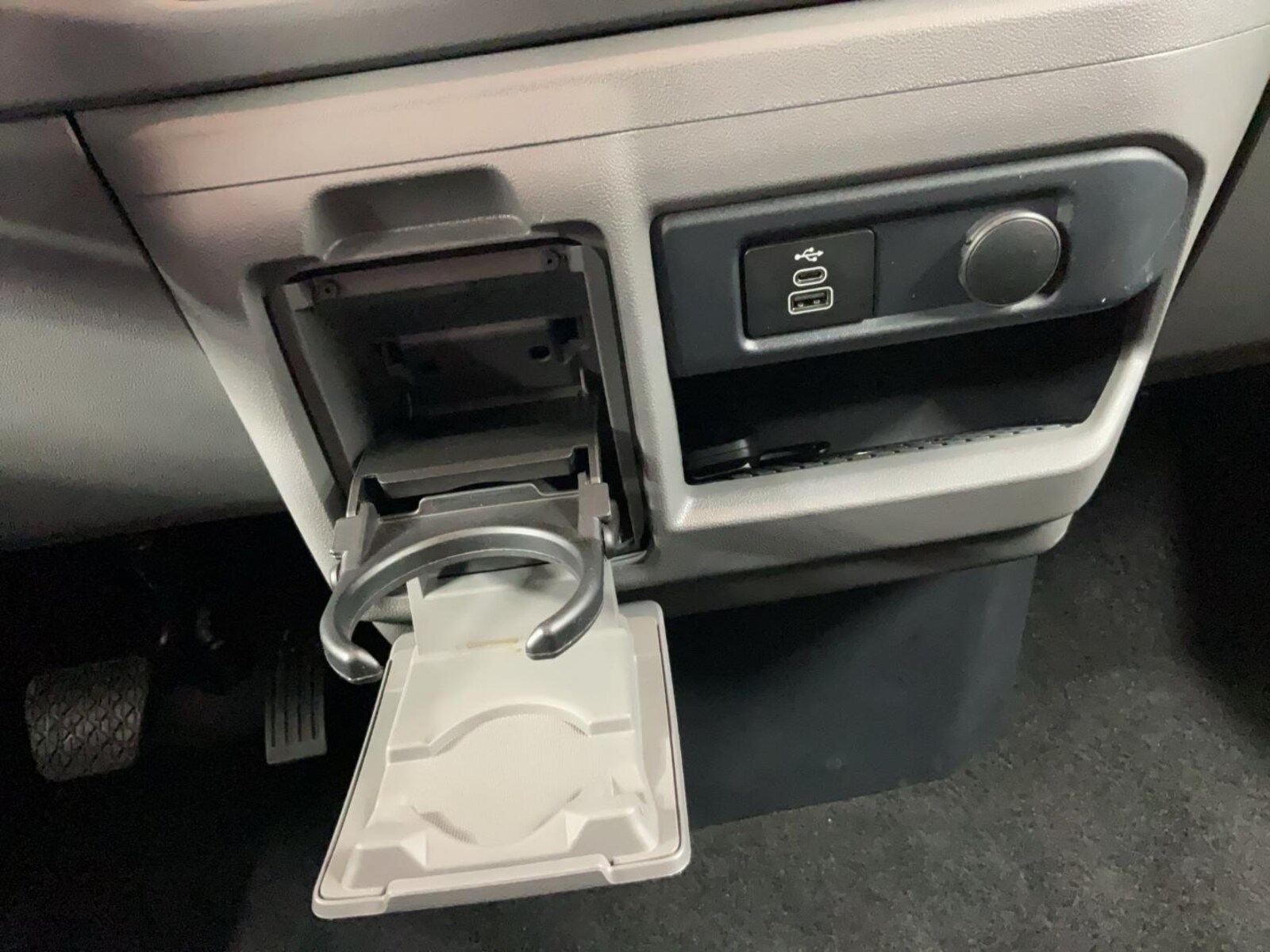 Volkswagen Caravelle – Bild 17