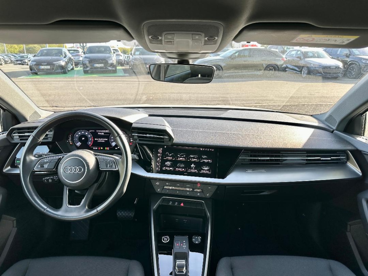 Bild über Audi A3 Sportback advanced 30 TFSI S tronic - für weitere Informationen kontaktieren Sie den Audi Partner