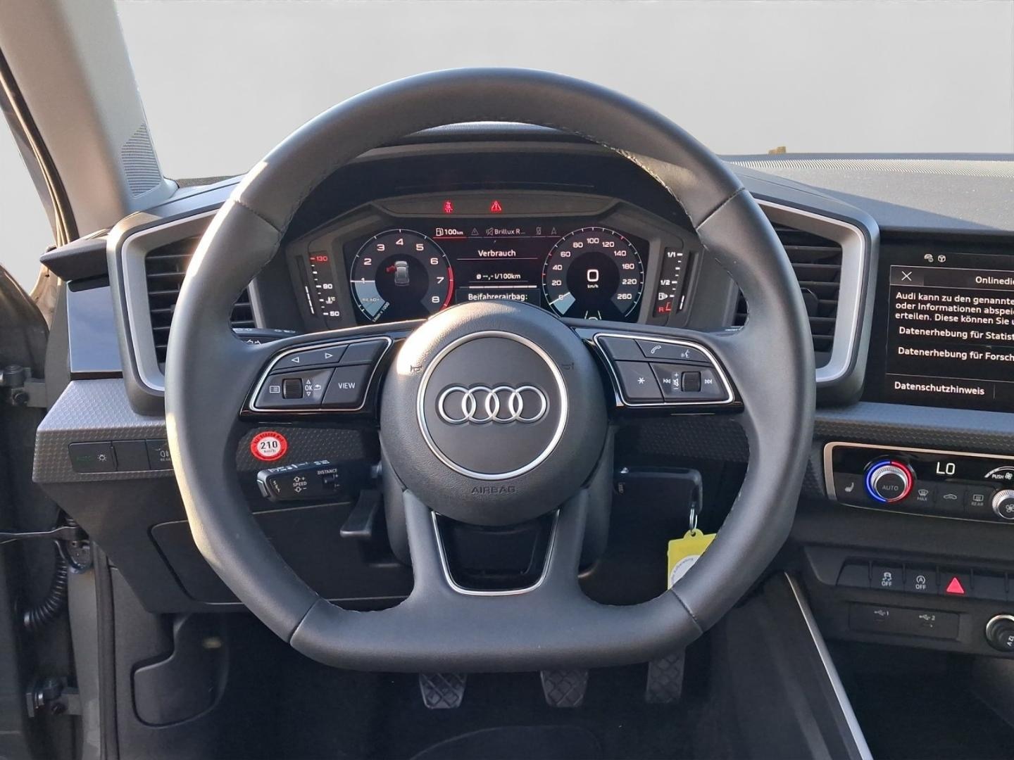 Bild über Audi A1 allstreet 30 TFSI Schaltgetriebe - für weitere Informationen kontaktieren Sie den Audi Partner
