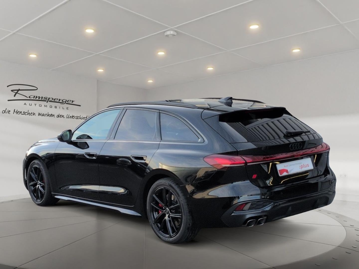 Bild über Audi A5 Avant TDI quattro 150 kW S tronic - für weitere Informationen kontaktieren Sie den Audi Partner