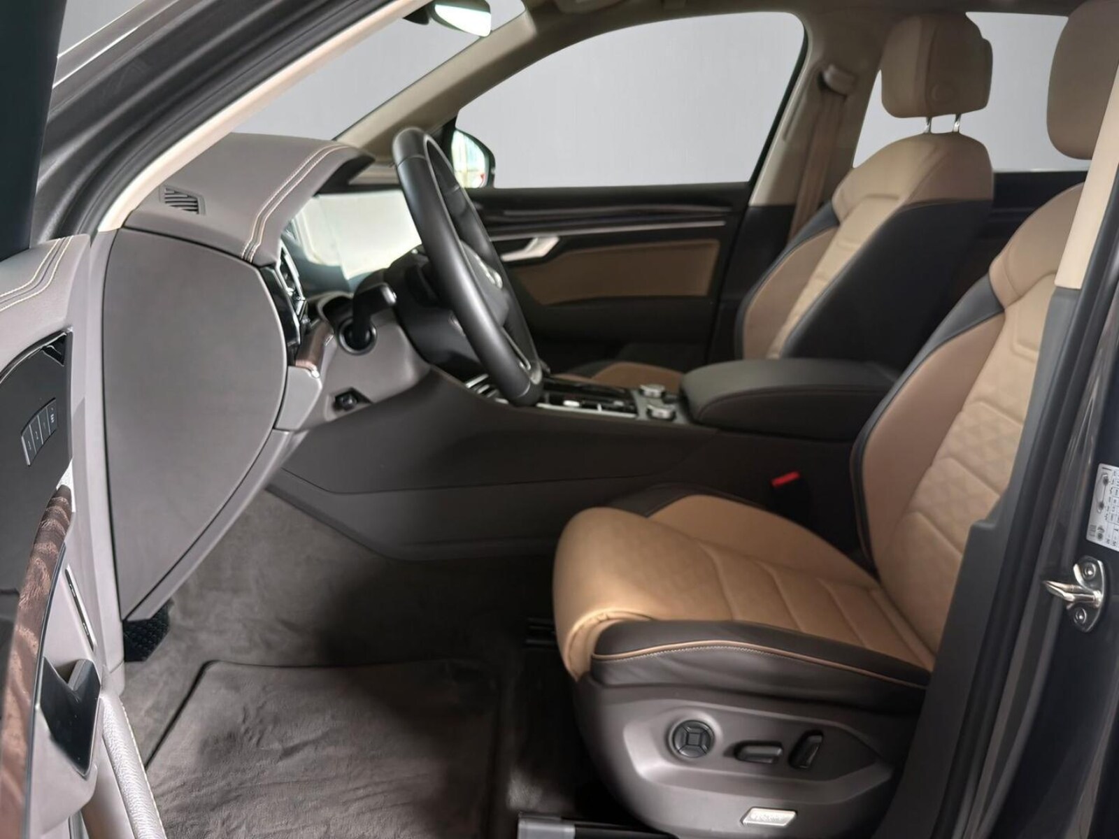Volkswagen Touareg – Bild 6